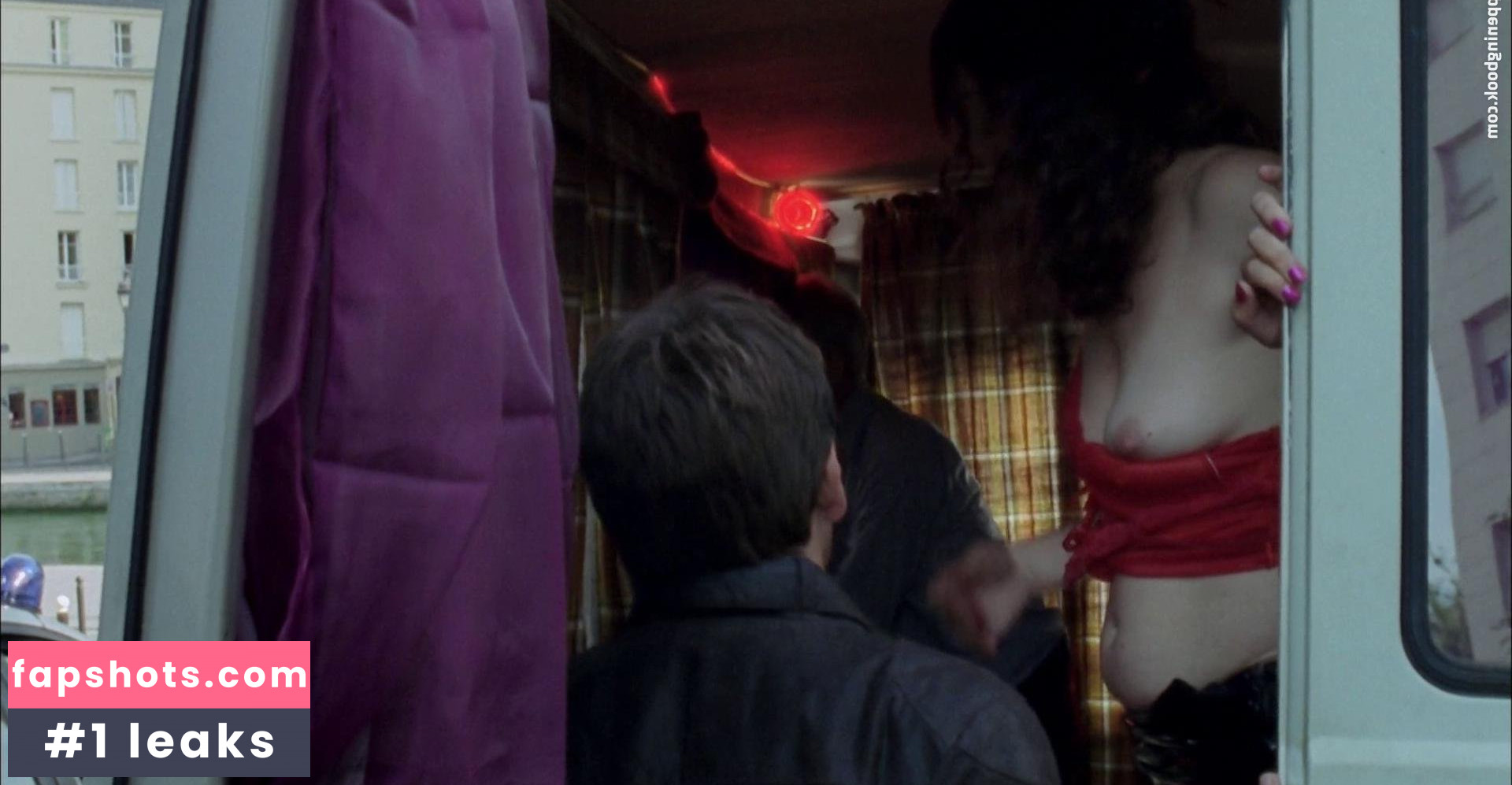 Corinne Masiero gallery photo #23