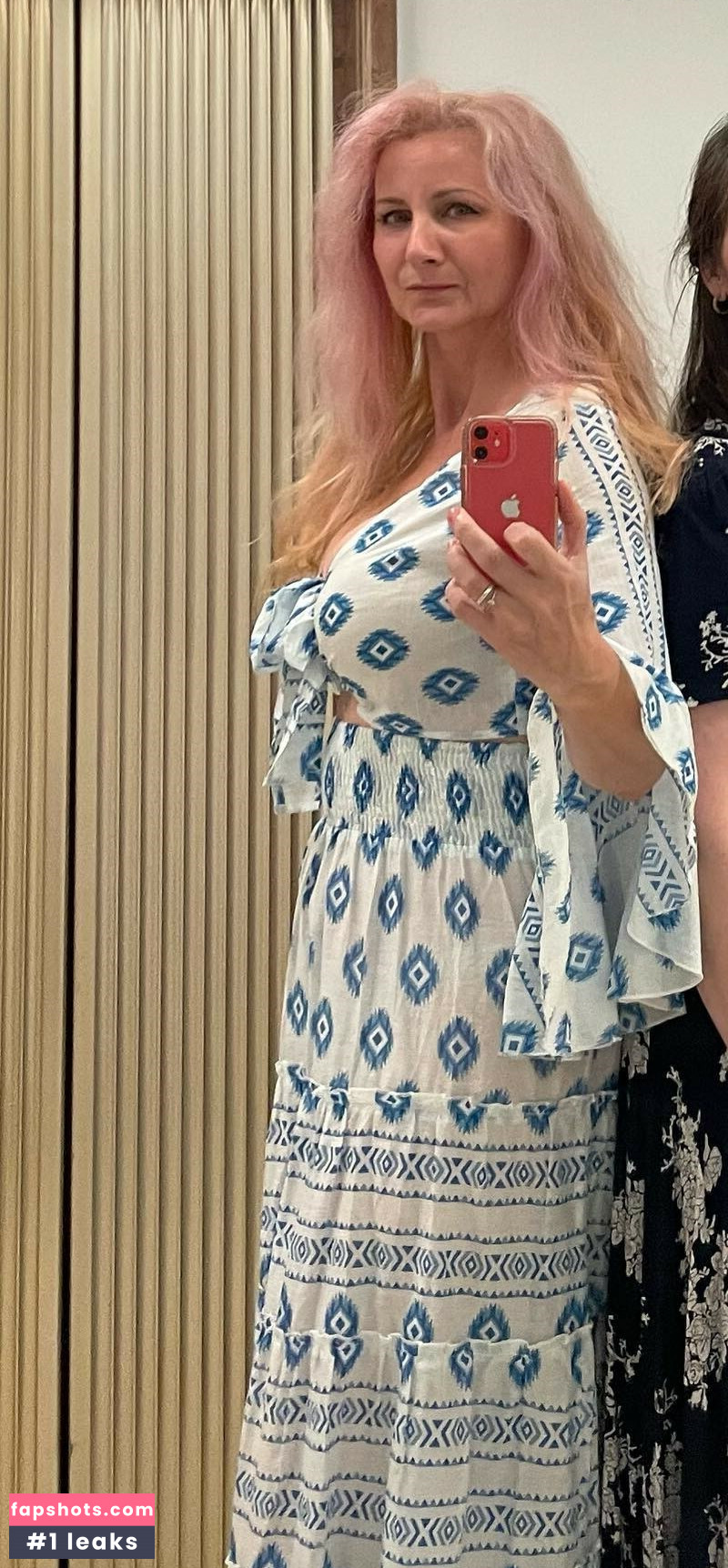 Corrinne Wicks gallery photo #5