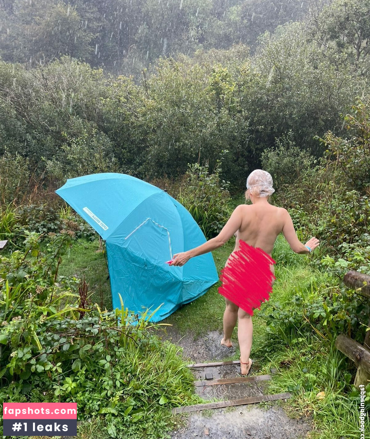 Corrinne Wicks gallery photo #10