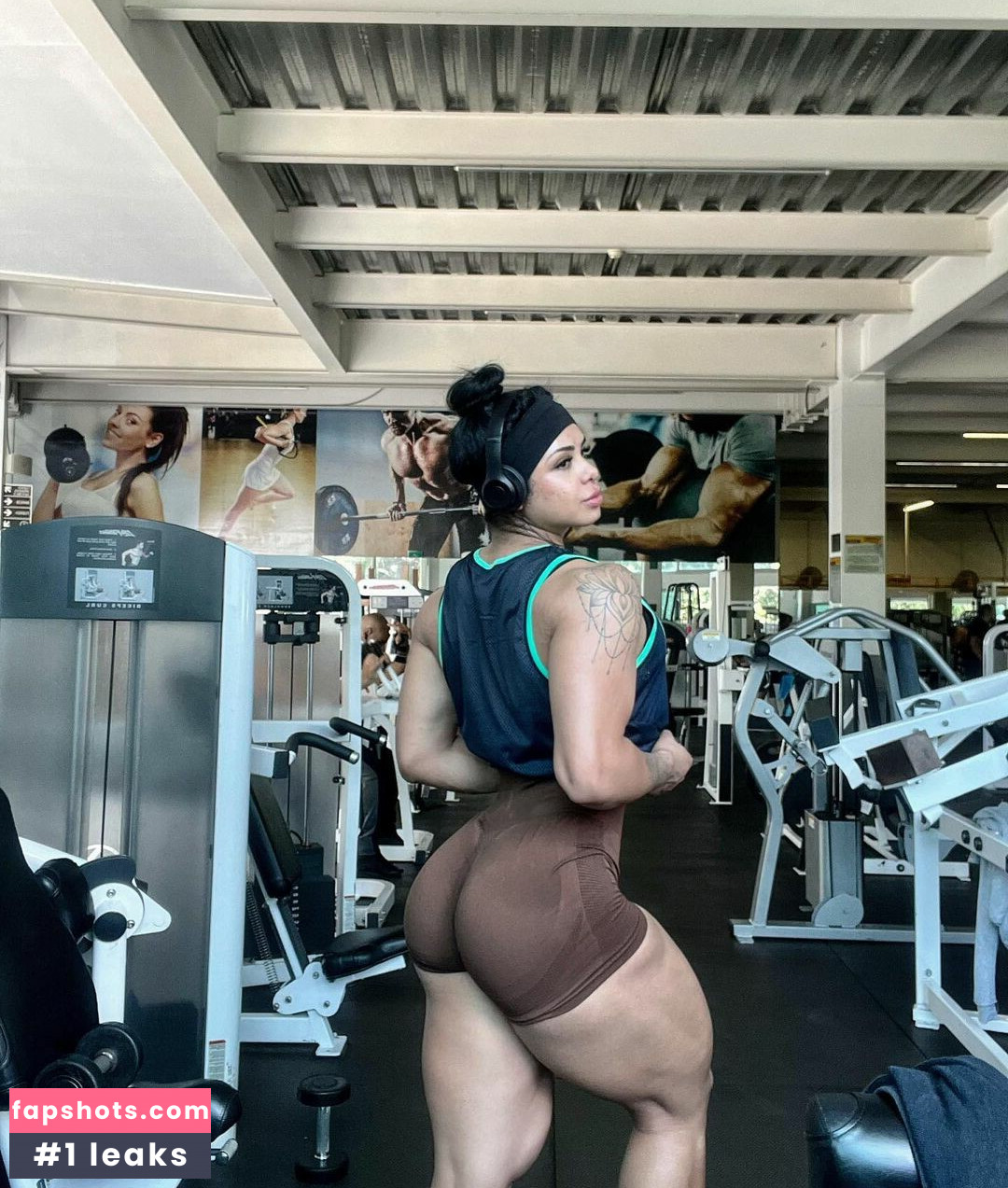 corywellness nude babe gallery