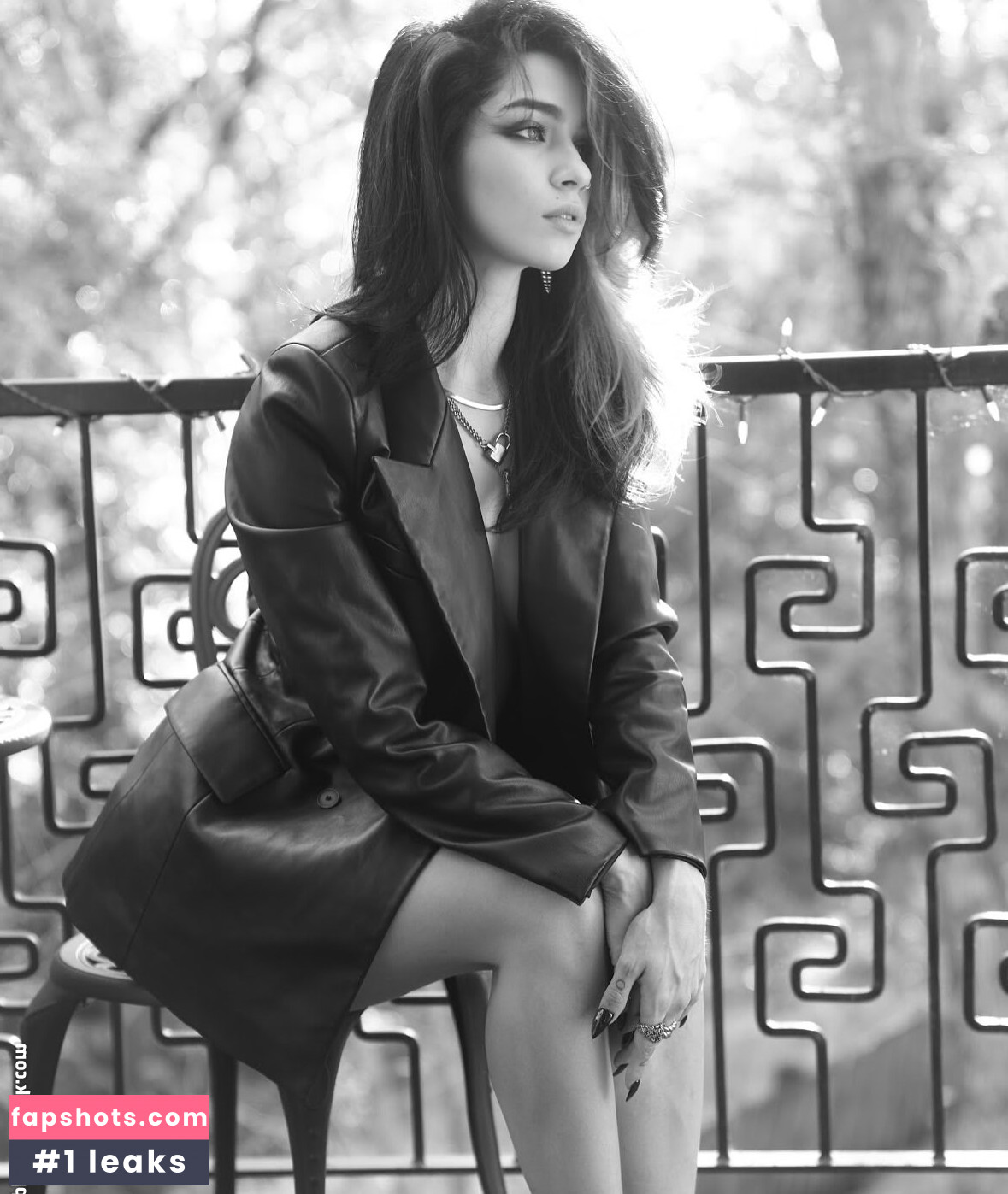 Cosmicyoungster gallery photo #2