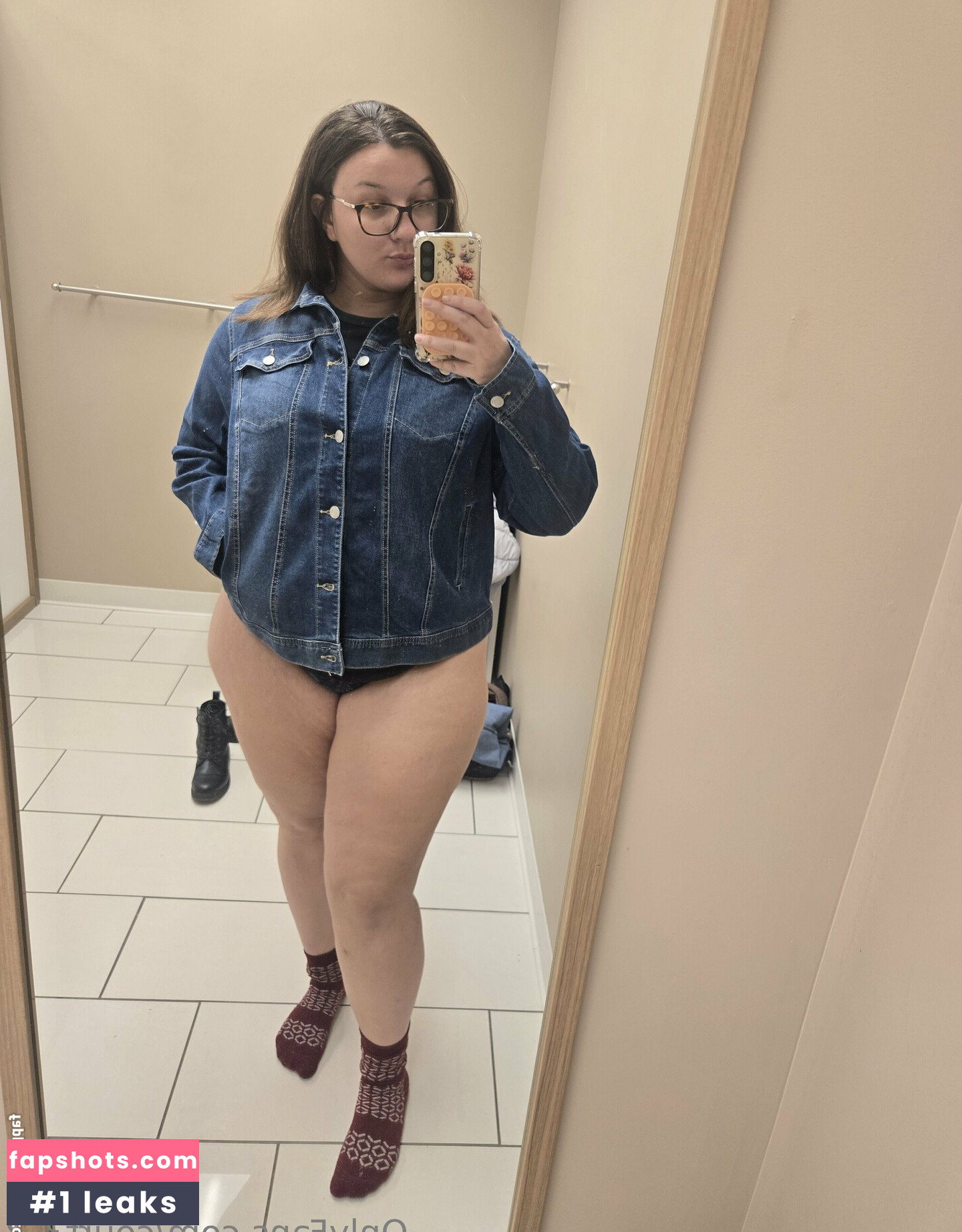 court3_3 Nahé úniky fotek pouze od fanoušků #27 - Fapshots