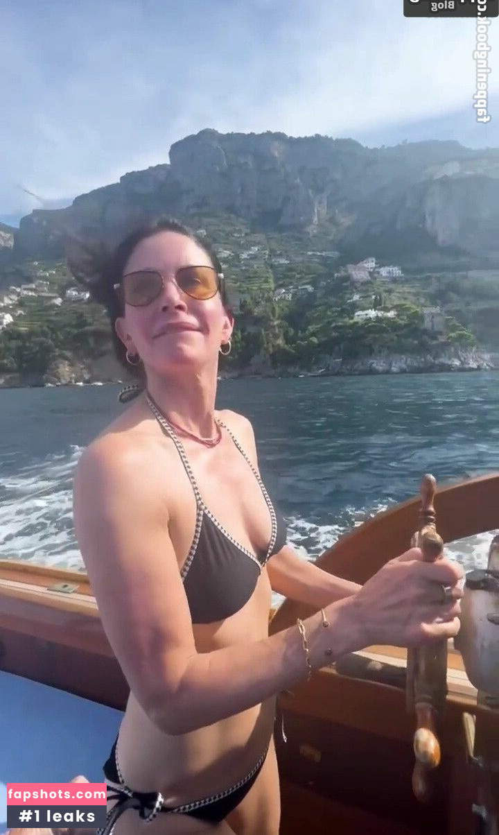 Courteney Cox gallery photo #22