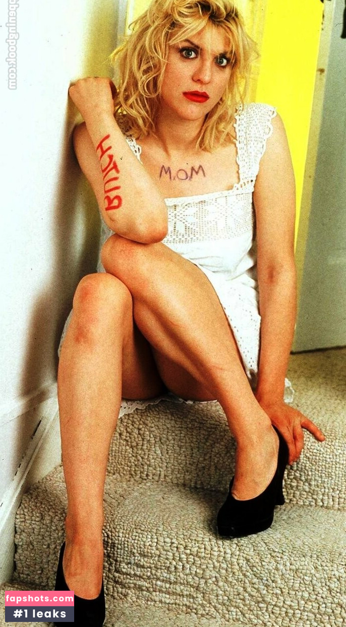 Courtney Love gallery photo #12