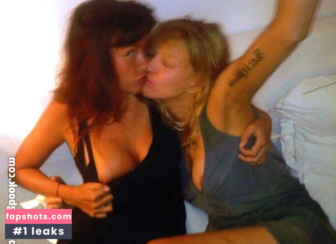 Courtney Love gallery photo #20