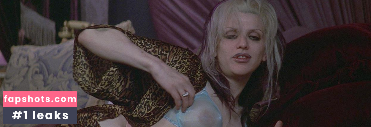 Courtney Love gallery photo #51