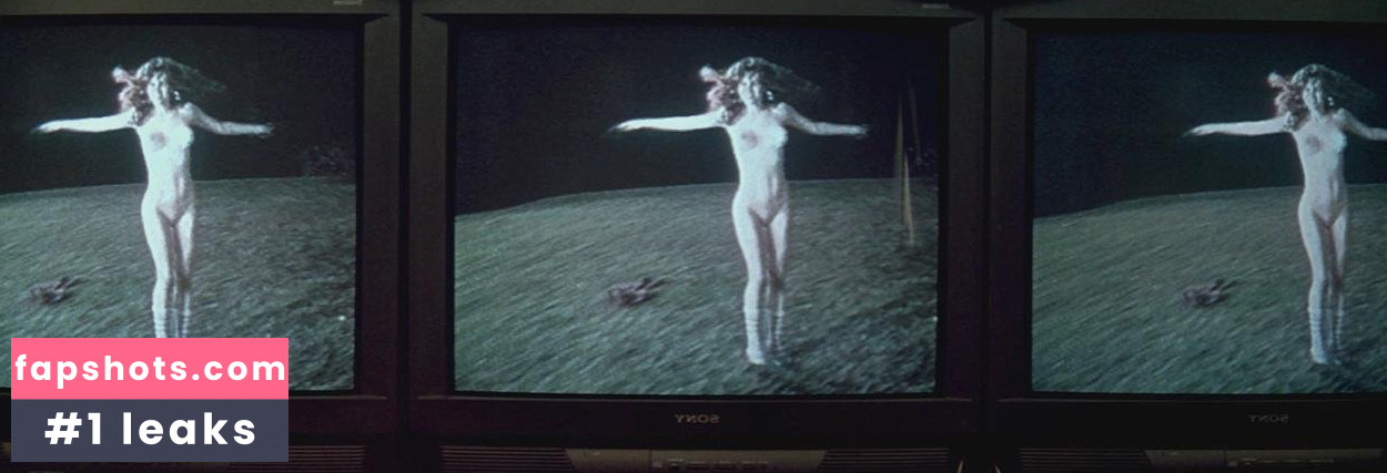 Courtney Love gallery photo #53