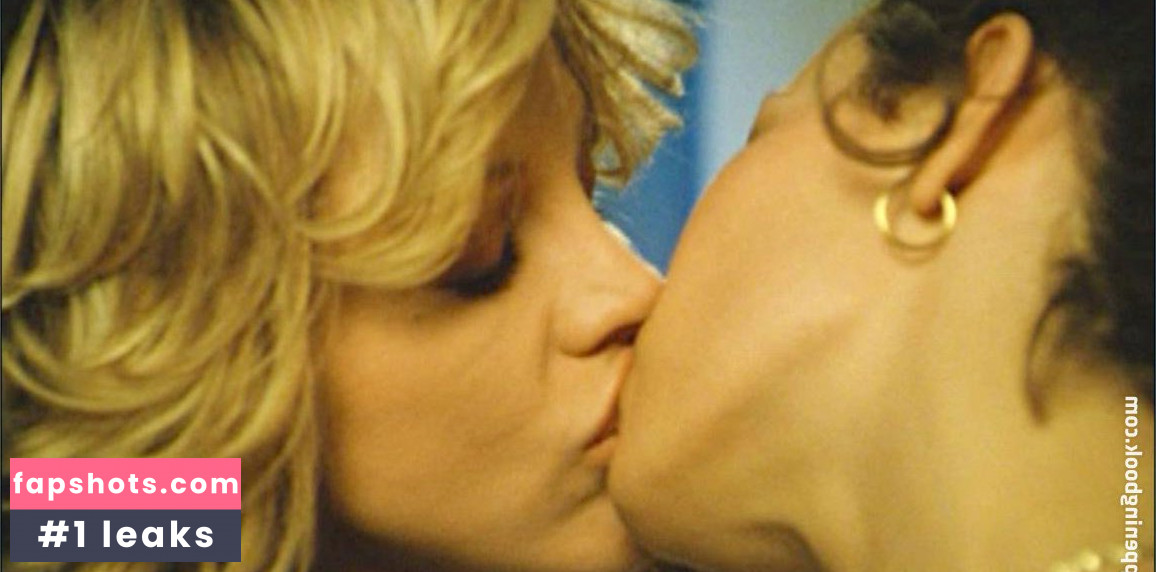 Courtney Love gallery photo #60