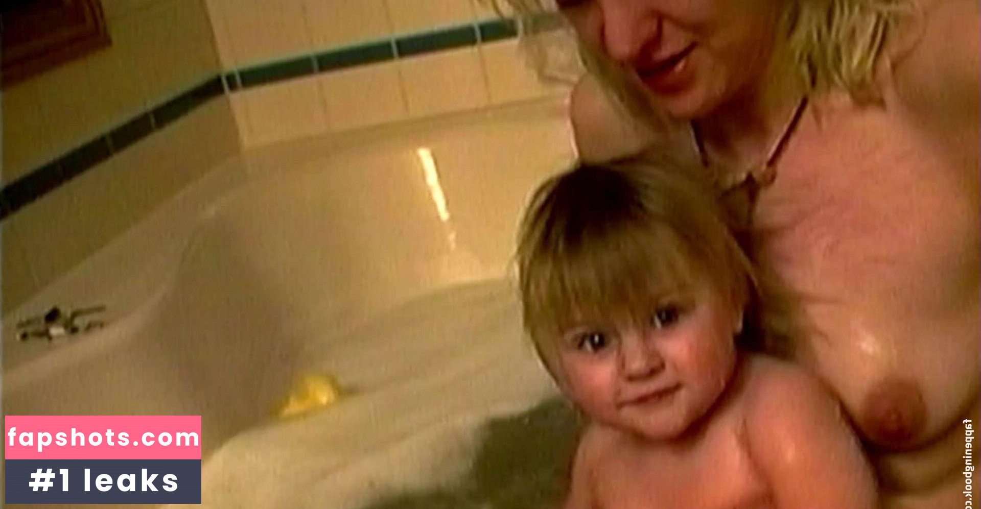 Courtney Love gallery photo #69