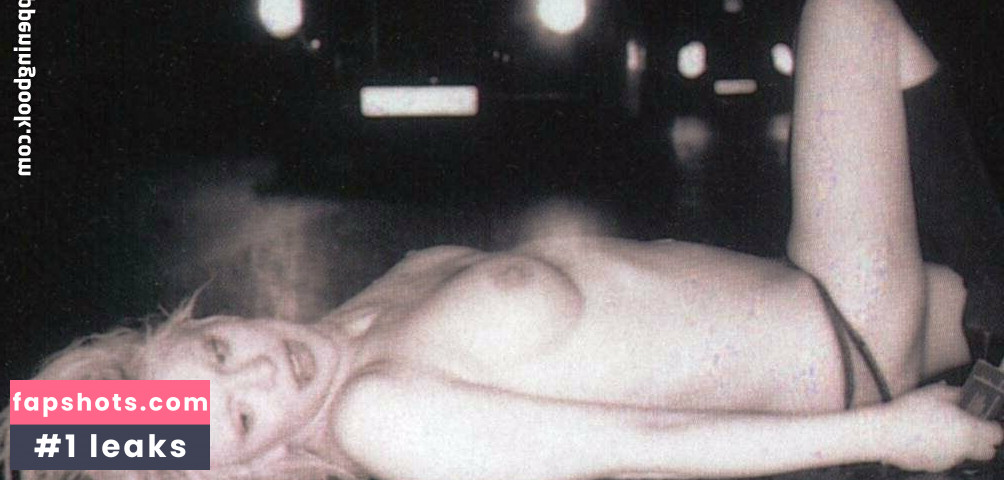 Courtney Love gallery photo #10