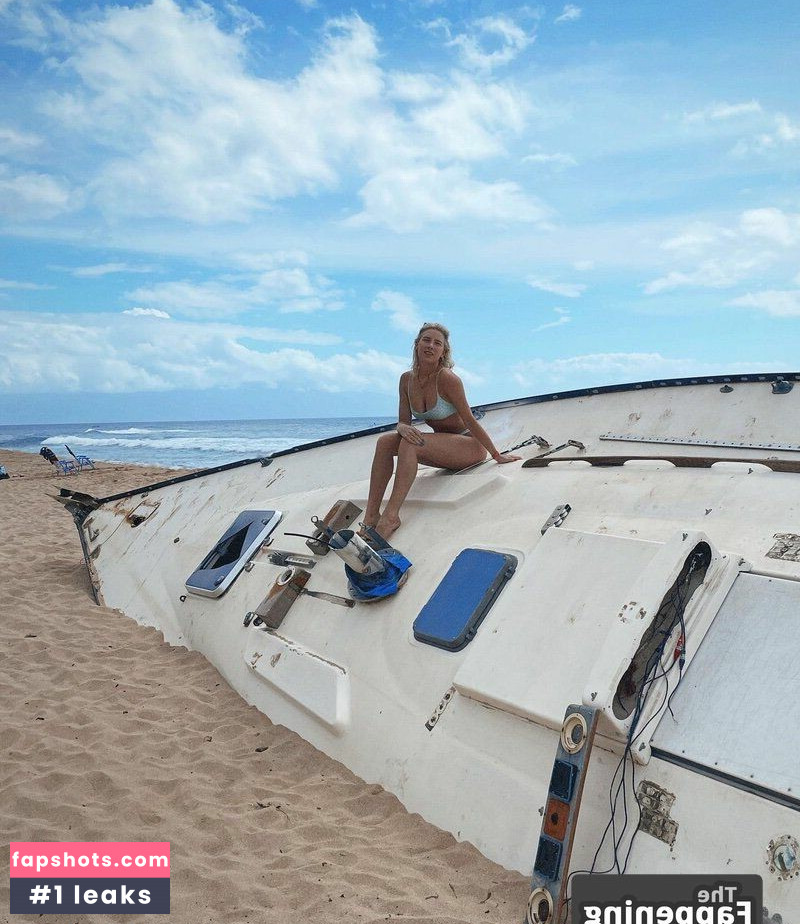 Courtney Miller gallery photo #116