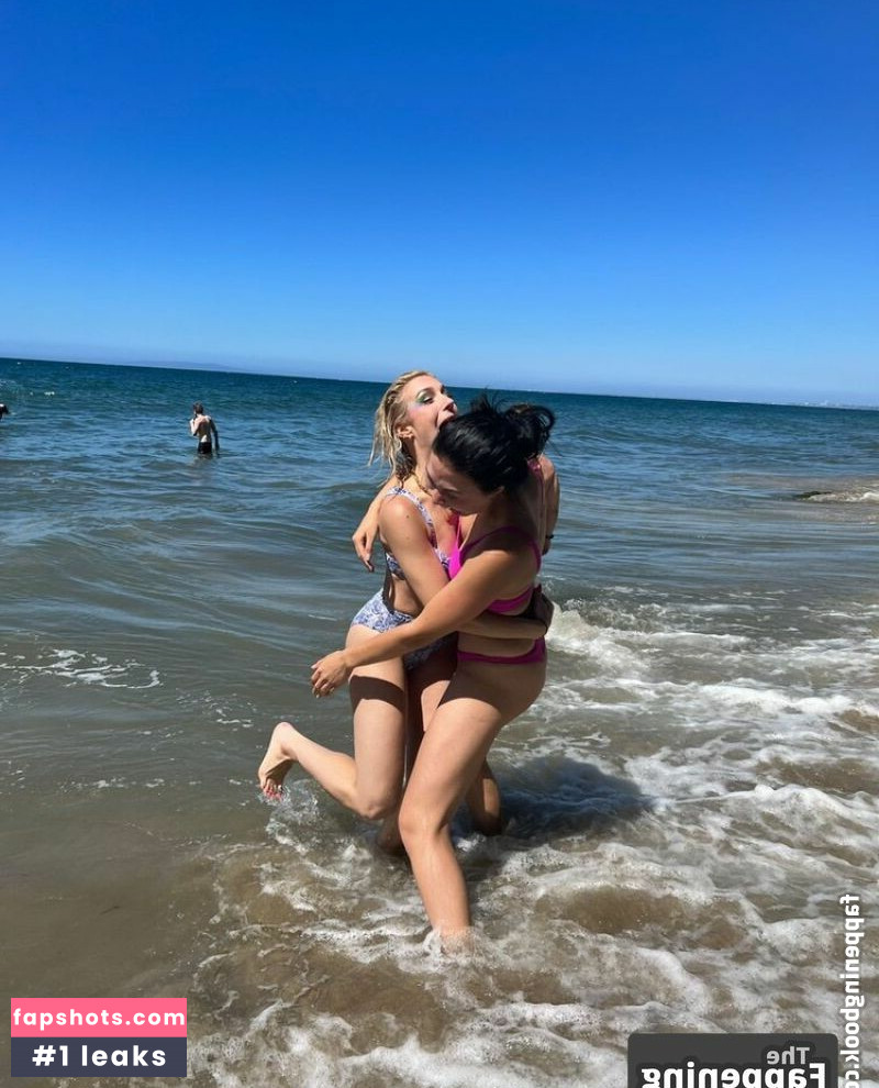 Courtney Miller gallery photo #127