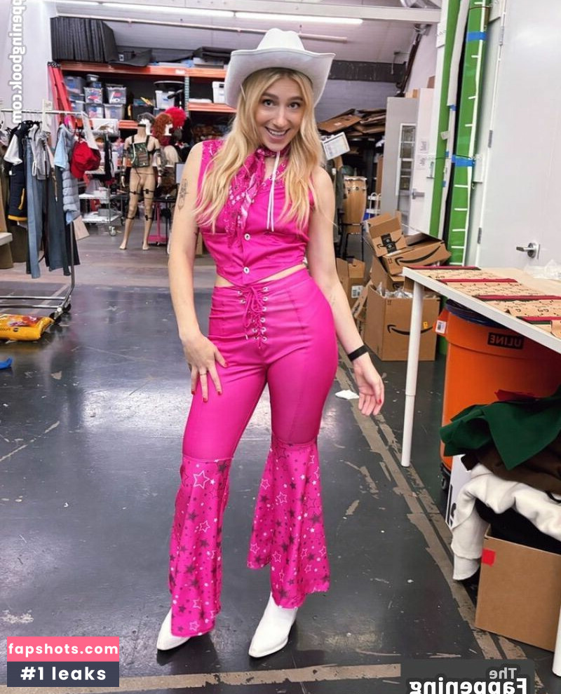 Courtney Miller gallery photo #131