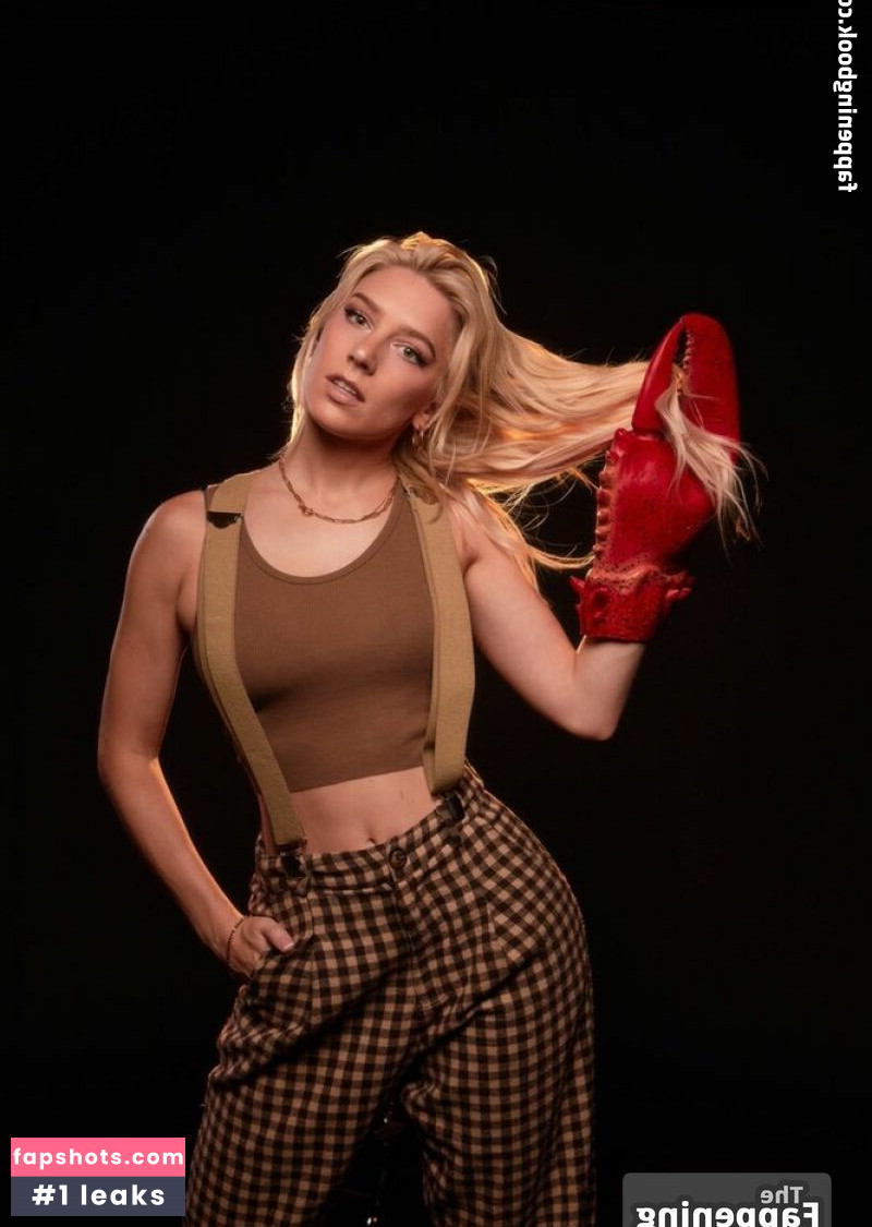 Courtney Miller gallery photo #141