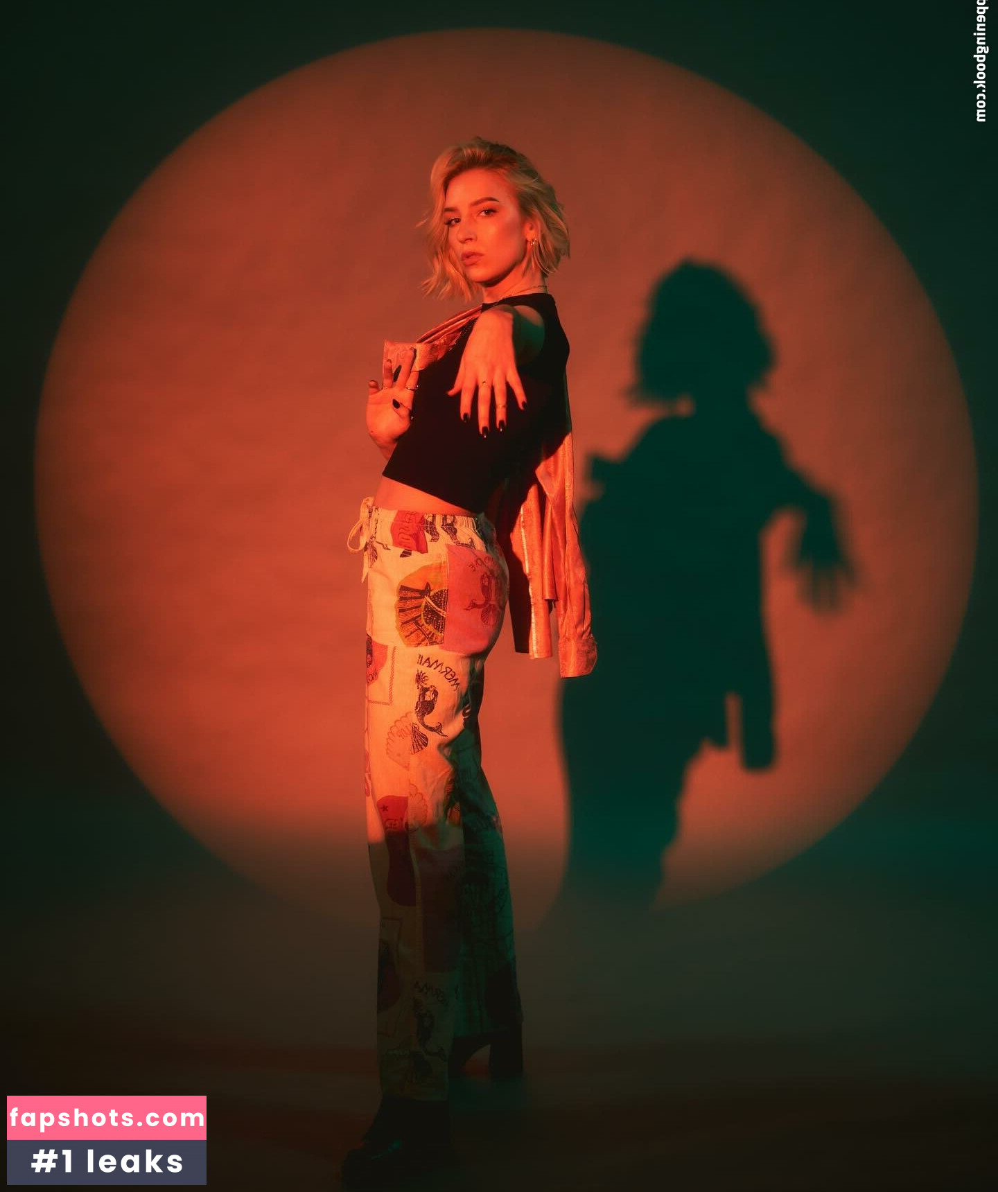 Courtney Miller gallery photo #151