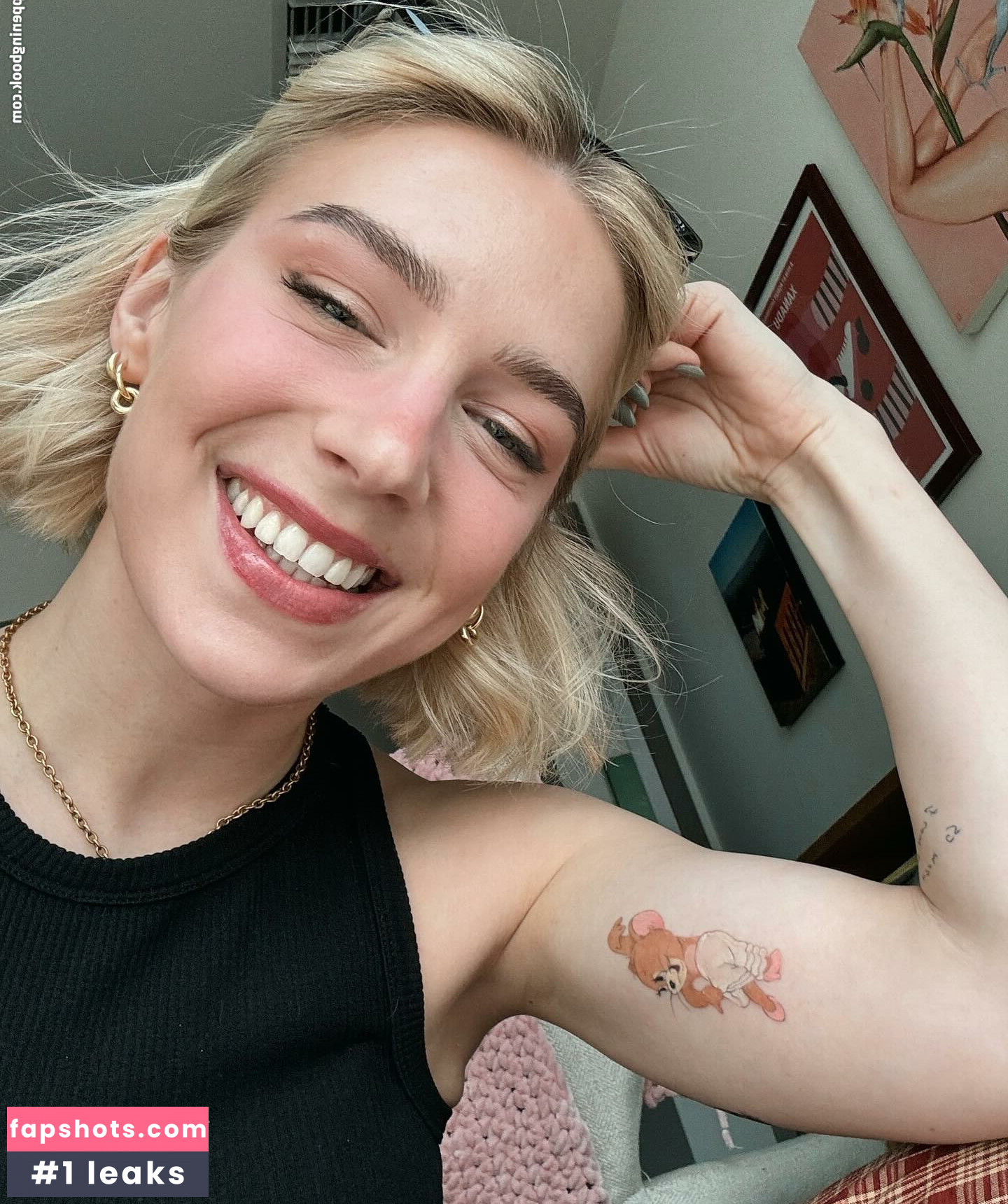 Courtney Miller gallery photo #156