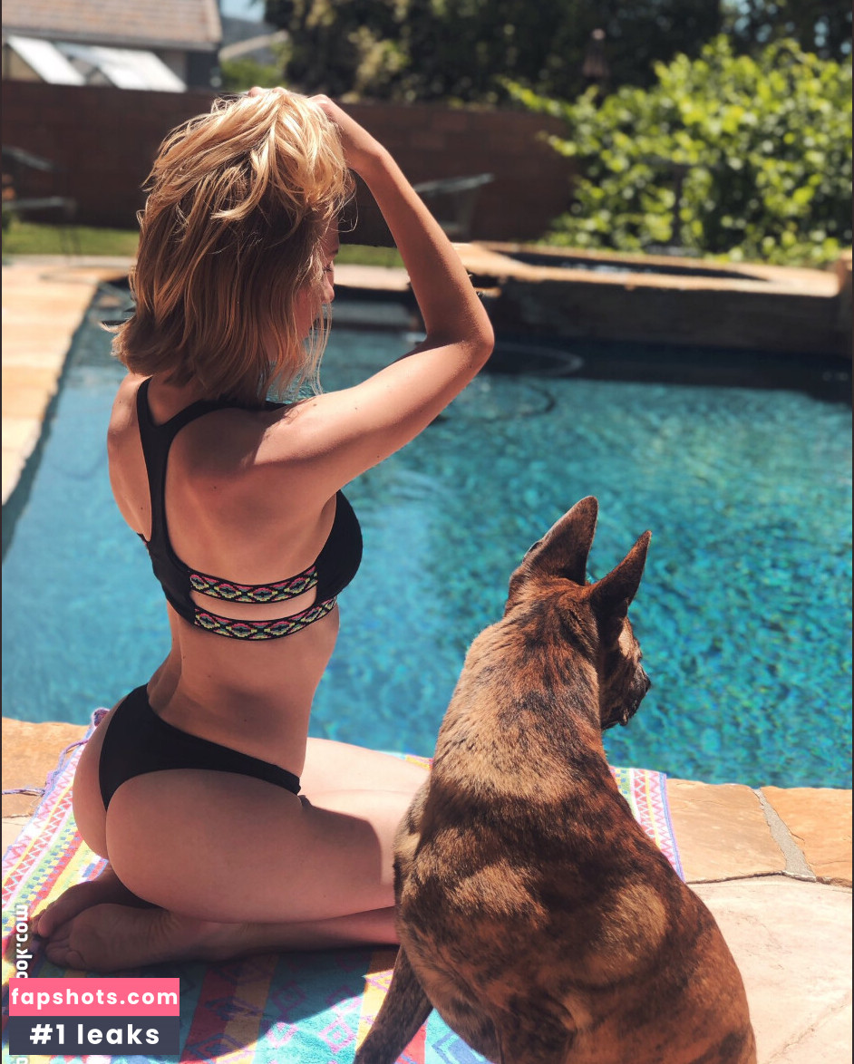 Courtney Miller gallery photo #181