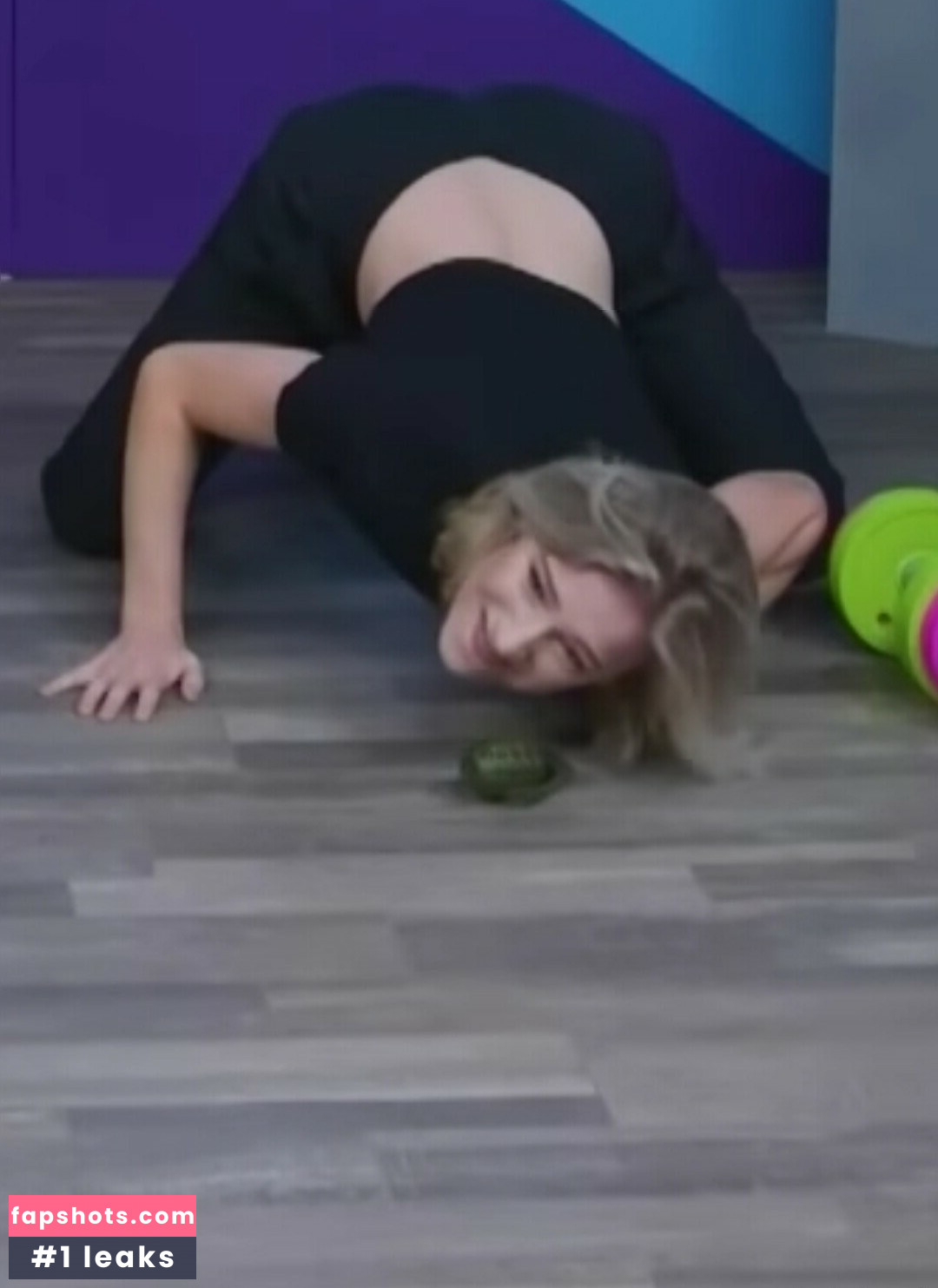 Courtney Miller gallery photo #183