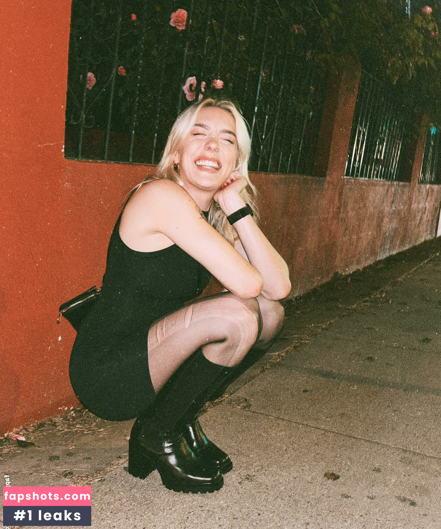 Courtney Miller gallery photo #187