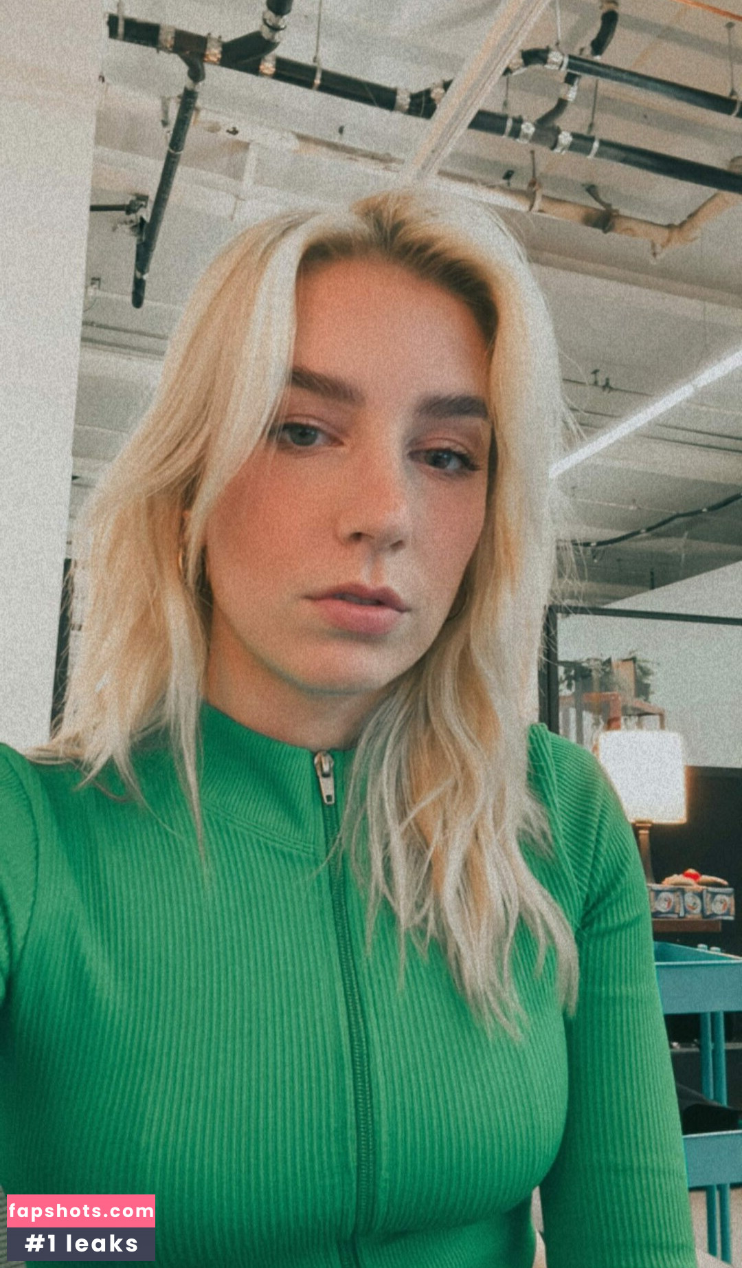 Courtney Miller gallery photo #188