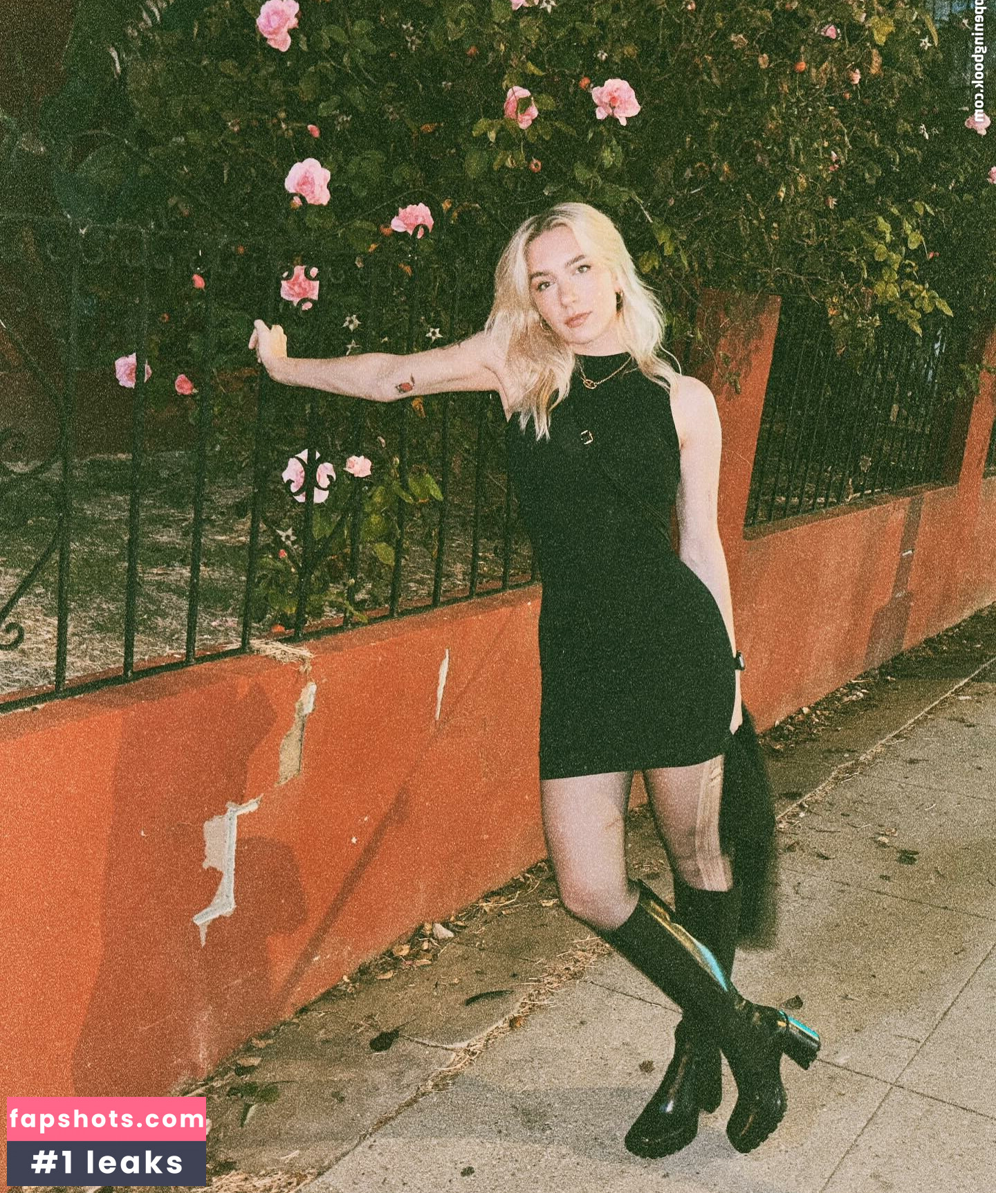 Courtney Miller gallery photo #191