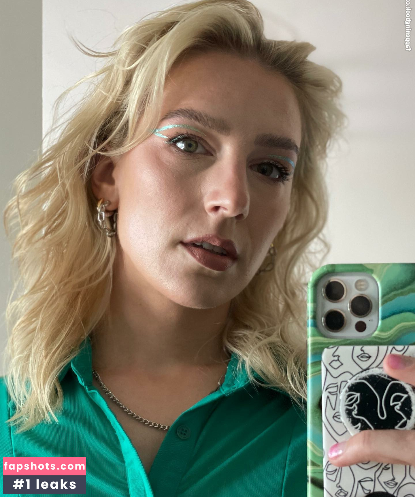 Courtney Miller gallery photo #215