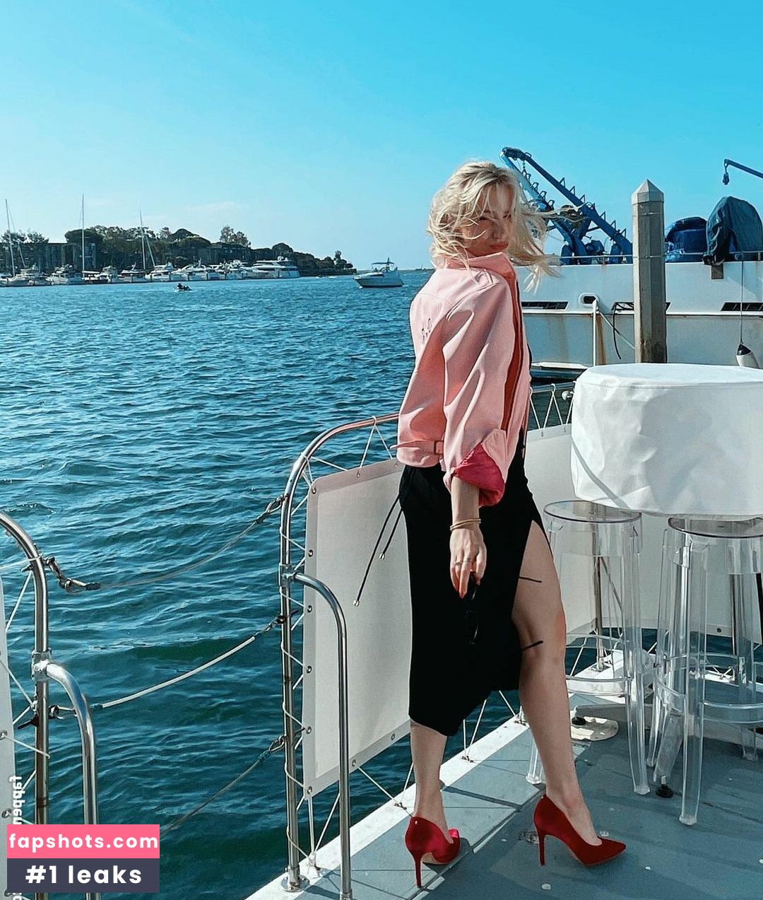 Courtney Miller gallery photo #237