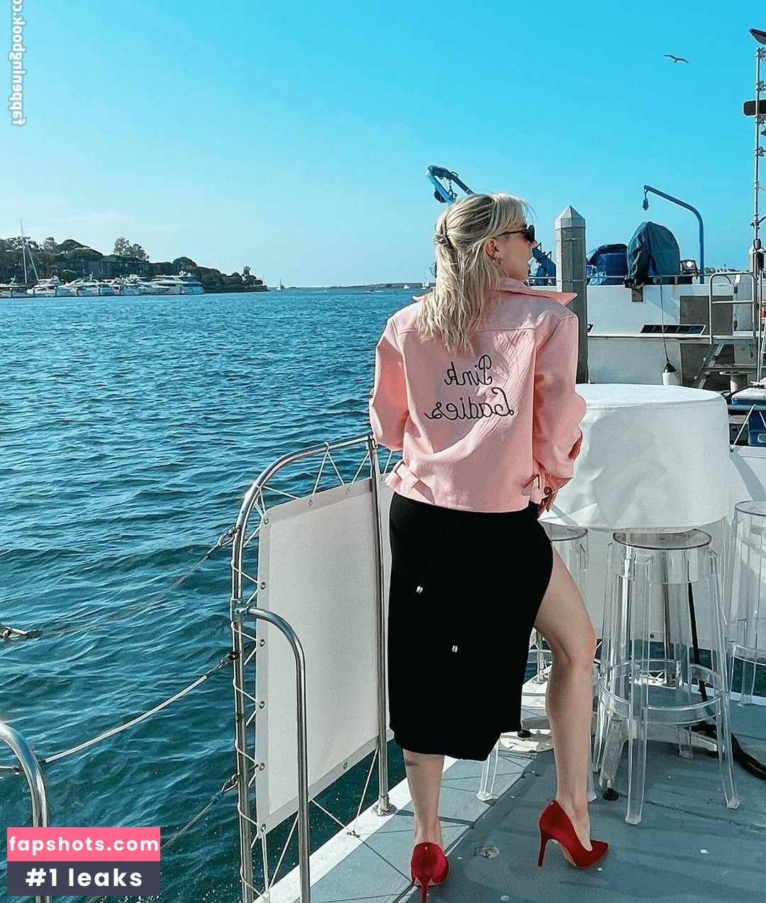 Courtney Miller gallery photo #238