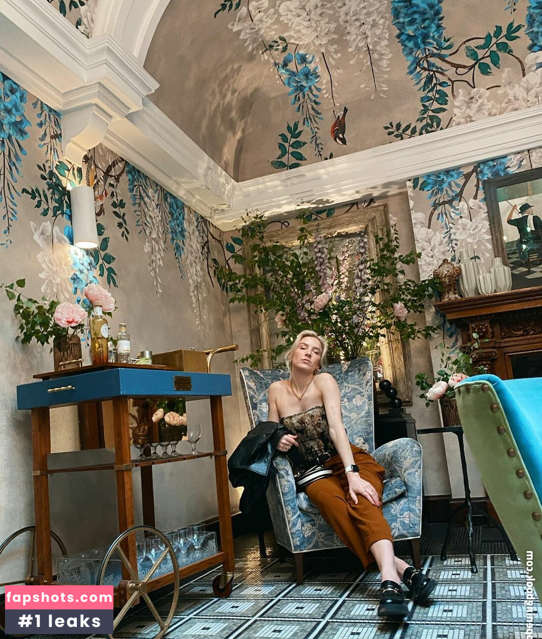 Courtney Miller gallery photo #248