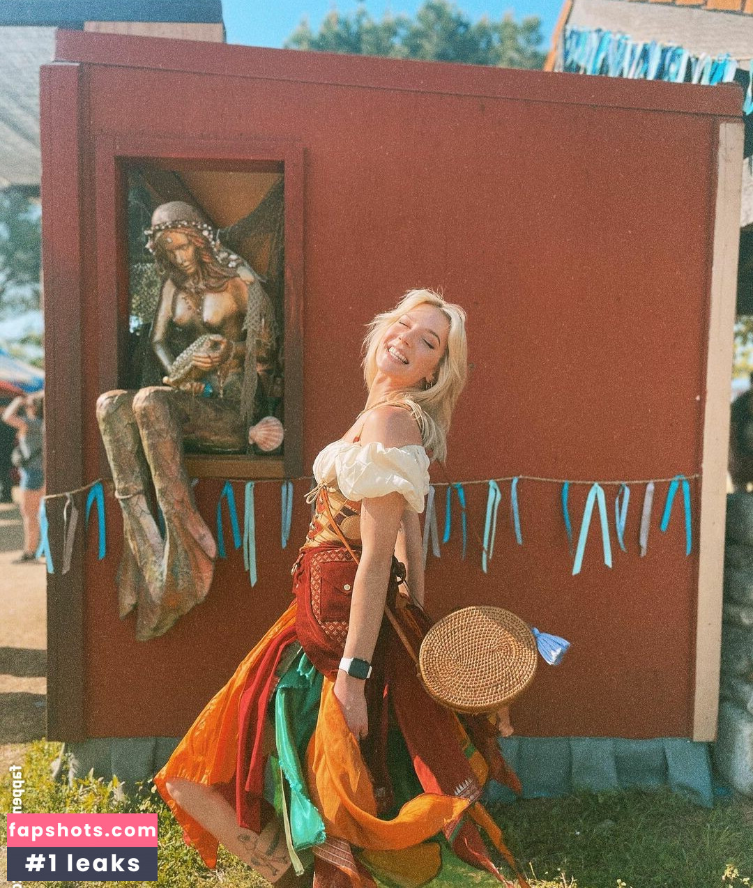 Courtney Miller gallery photo #256