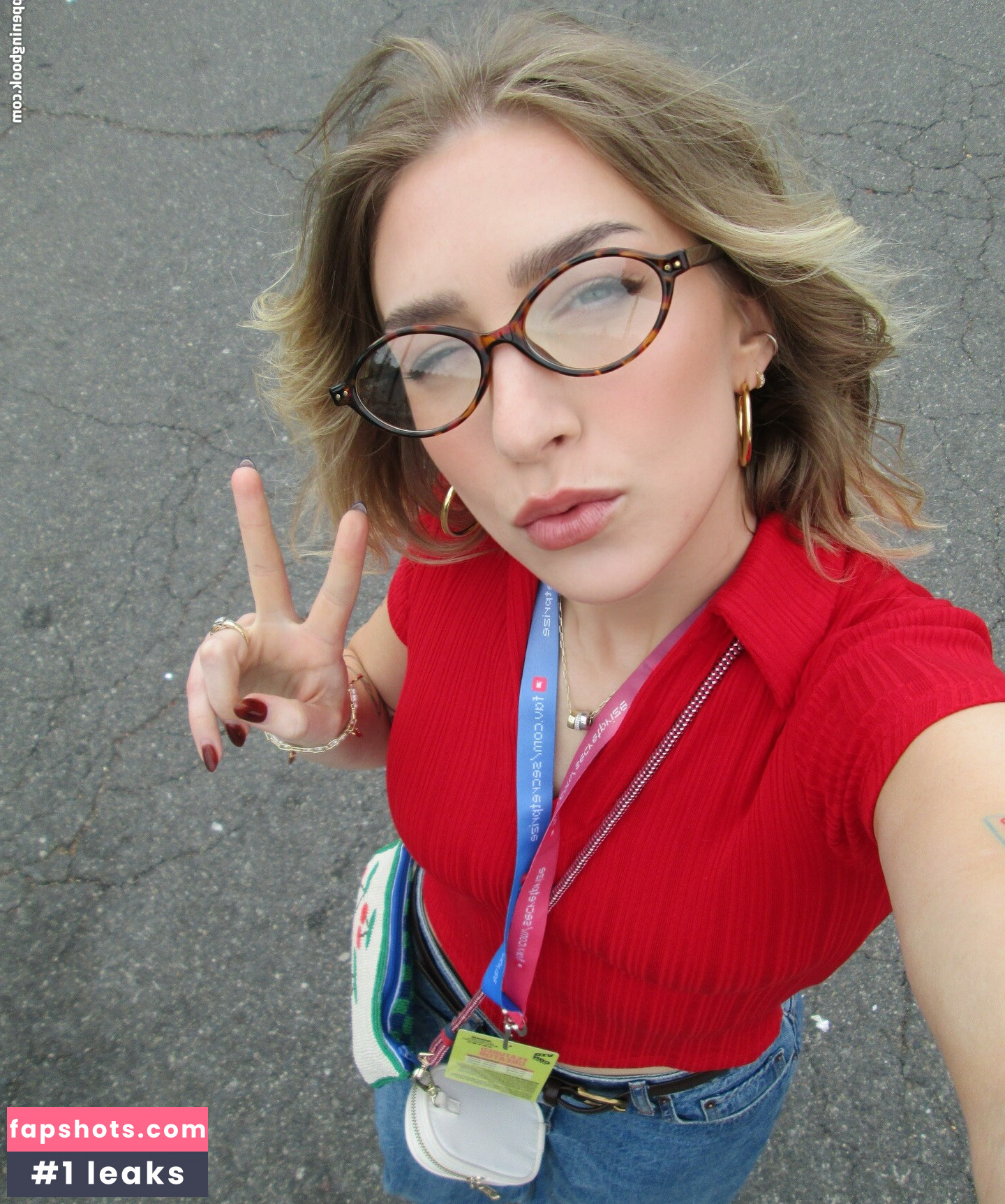 Courtney Miller gallery photo #29