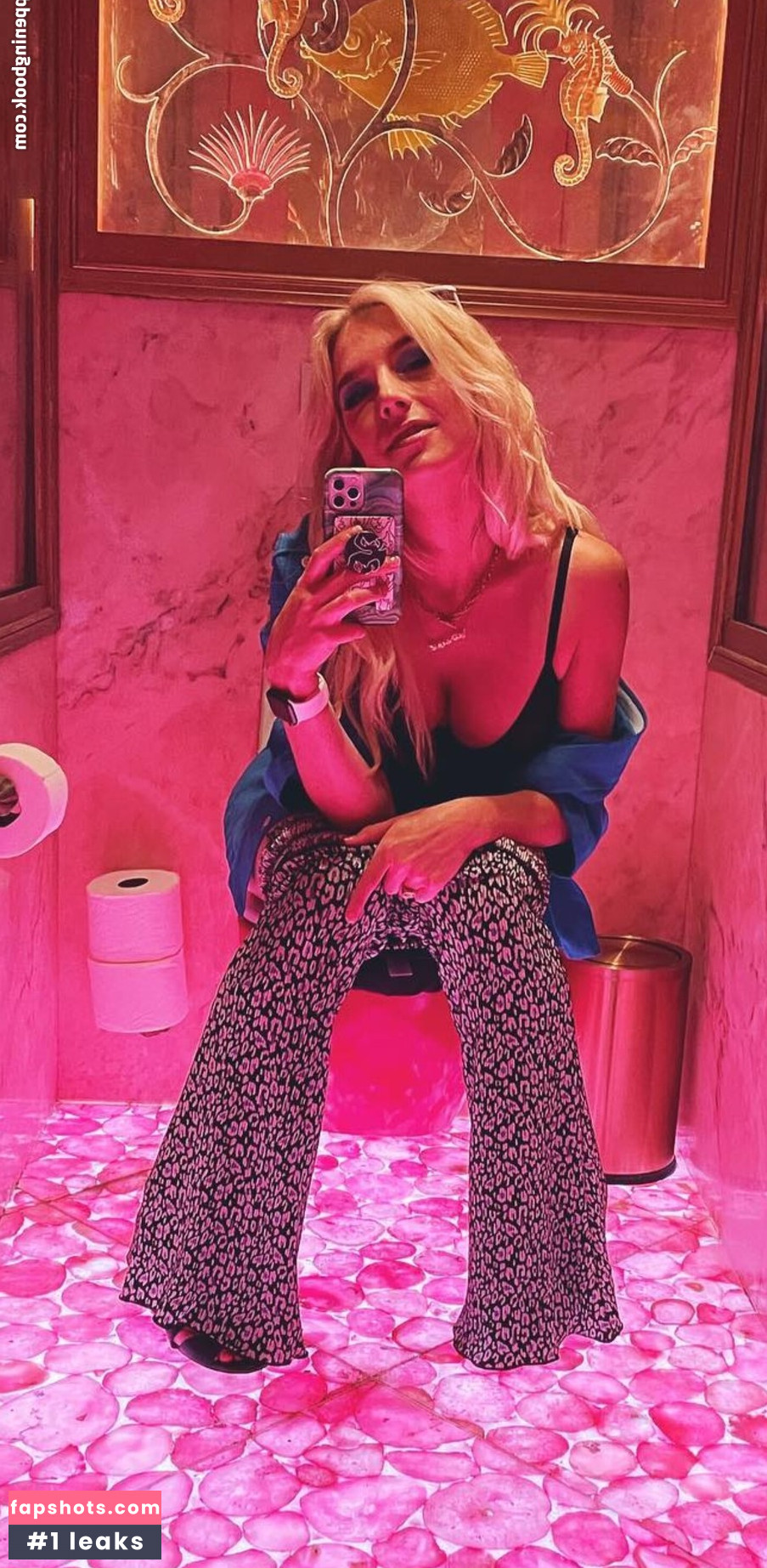 Courtney Miller gallery photo #363