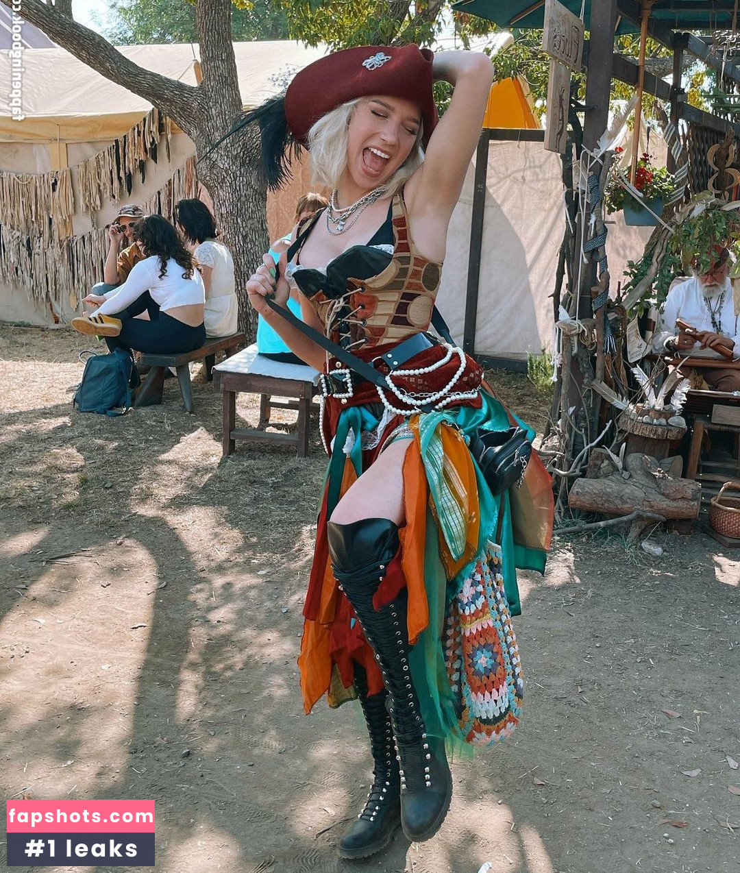 Courtney Miller gallery photo #364