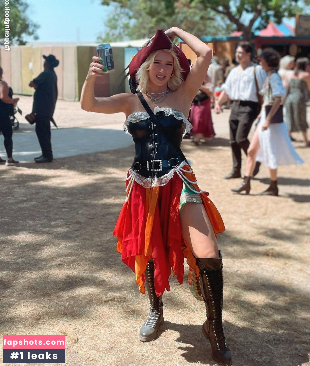 Courtney Miller gallery photo #372