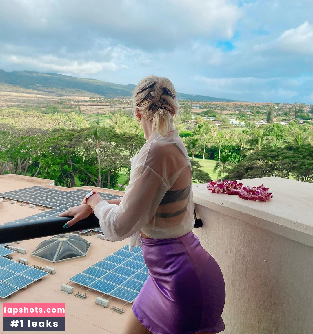 Courtney Miller gallery photo #385