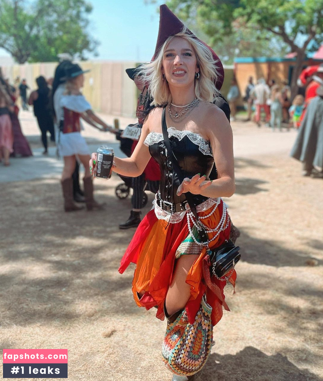 Courtney Miller gallery photo #386