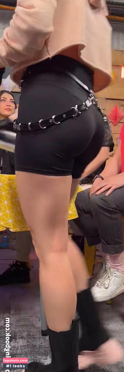 Courtney Miller gallery photo #396