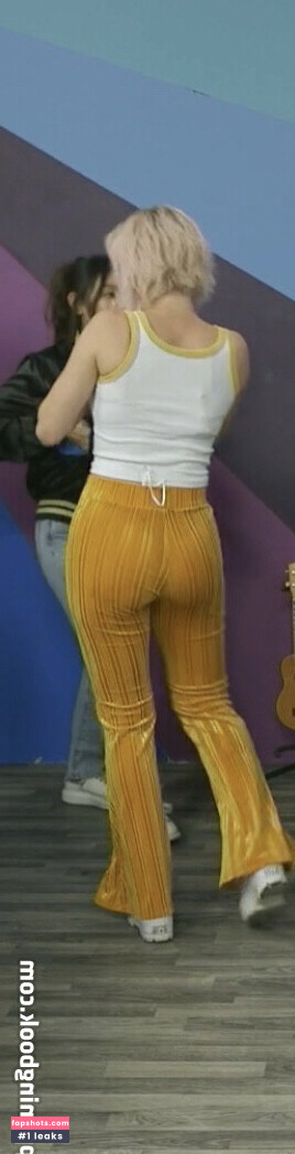 Courtney Miller gallery photo #405