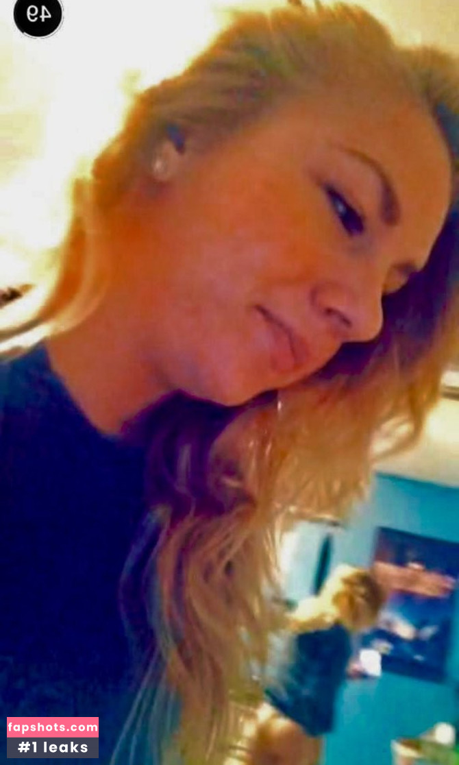 Courtney Miller gallery photo #417