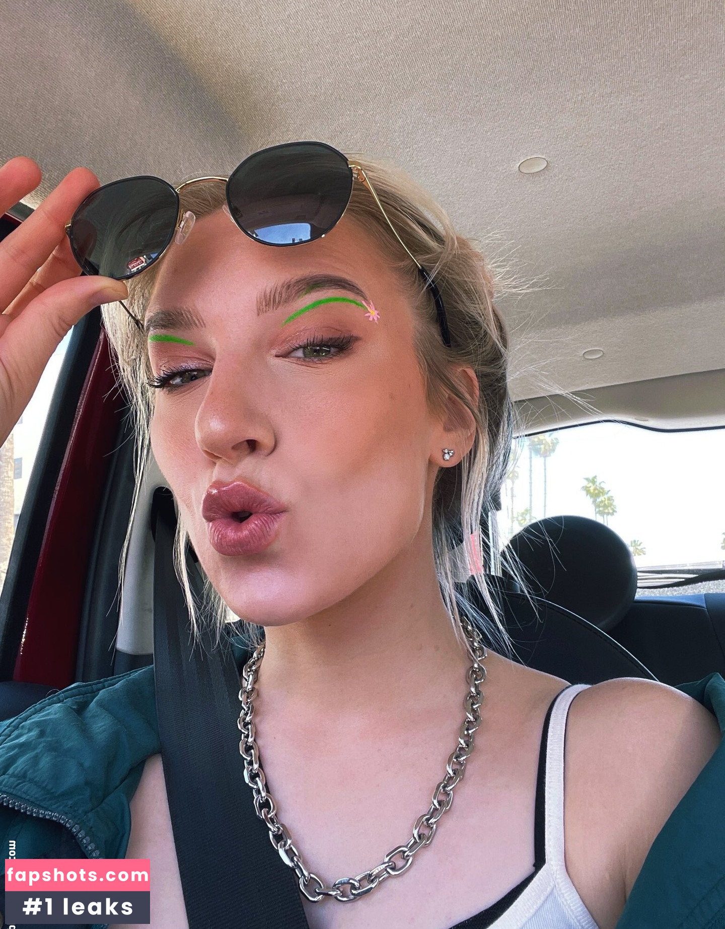 Courtney Miller gallery photo #423