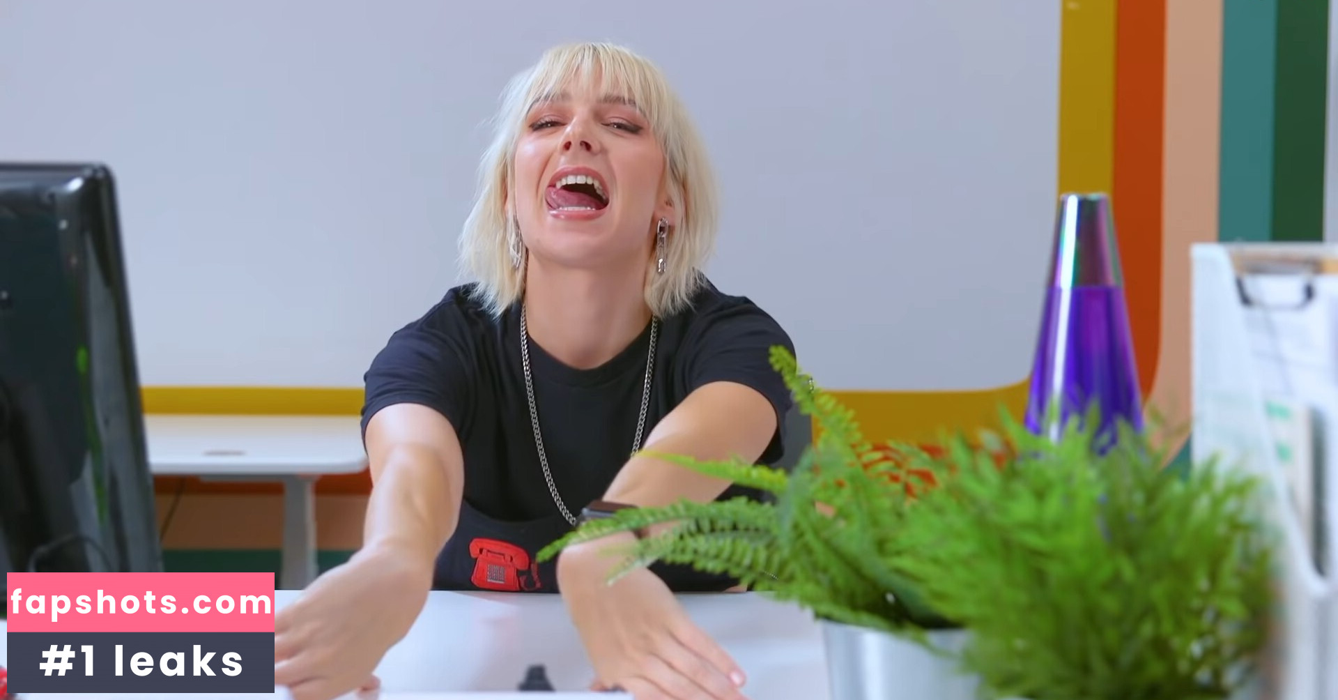 Courtney Miller gallery photo #430