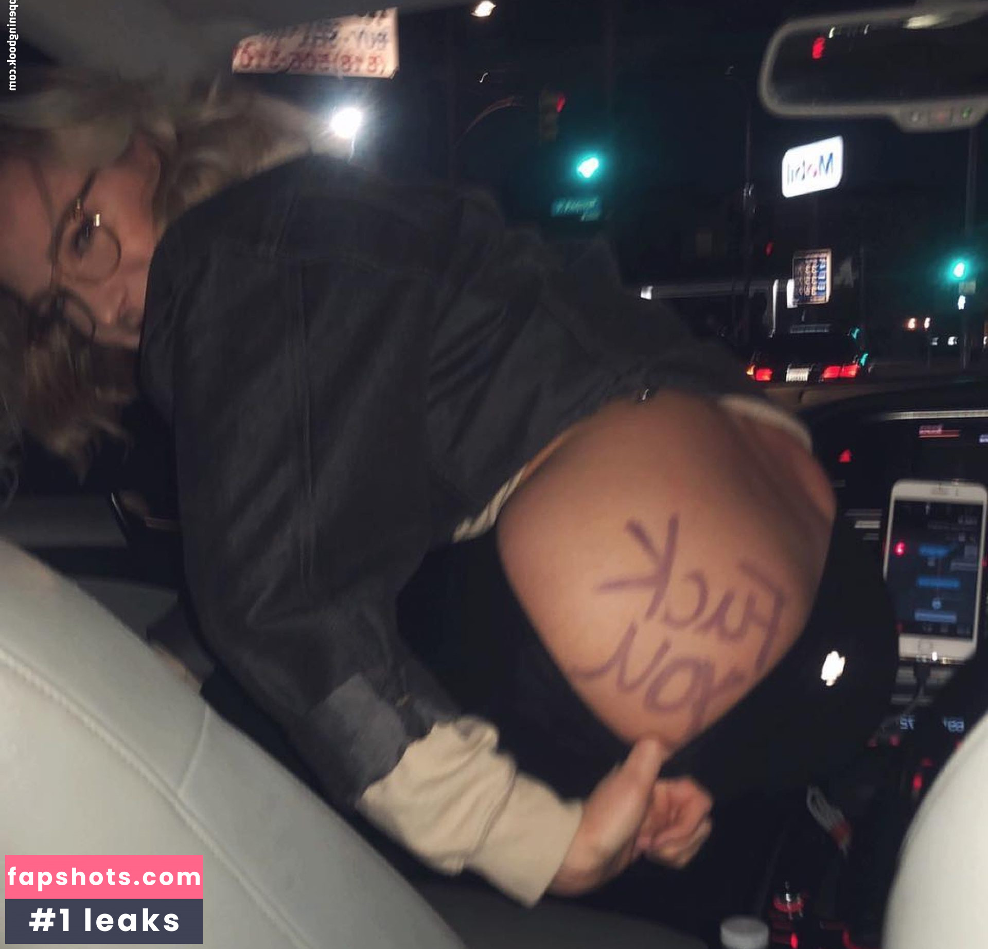 Courtney Miller gallery photo #437