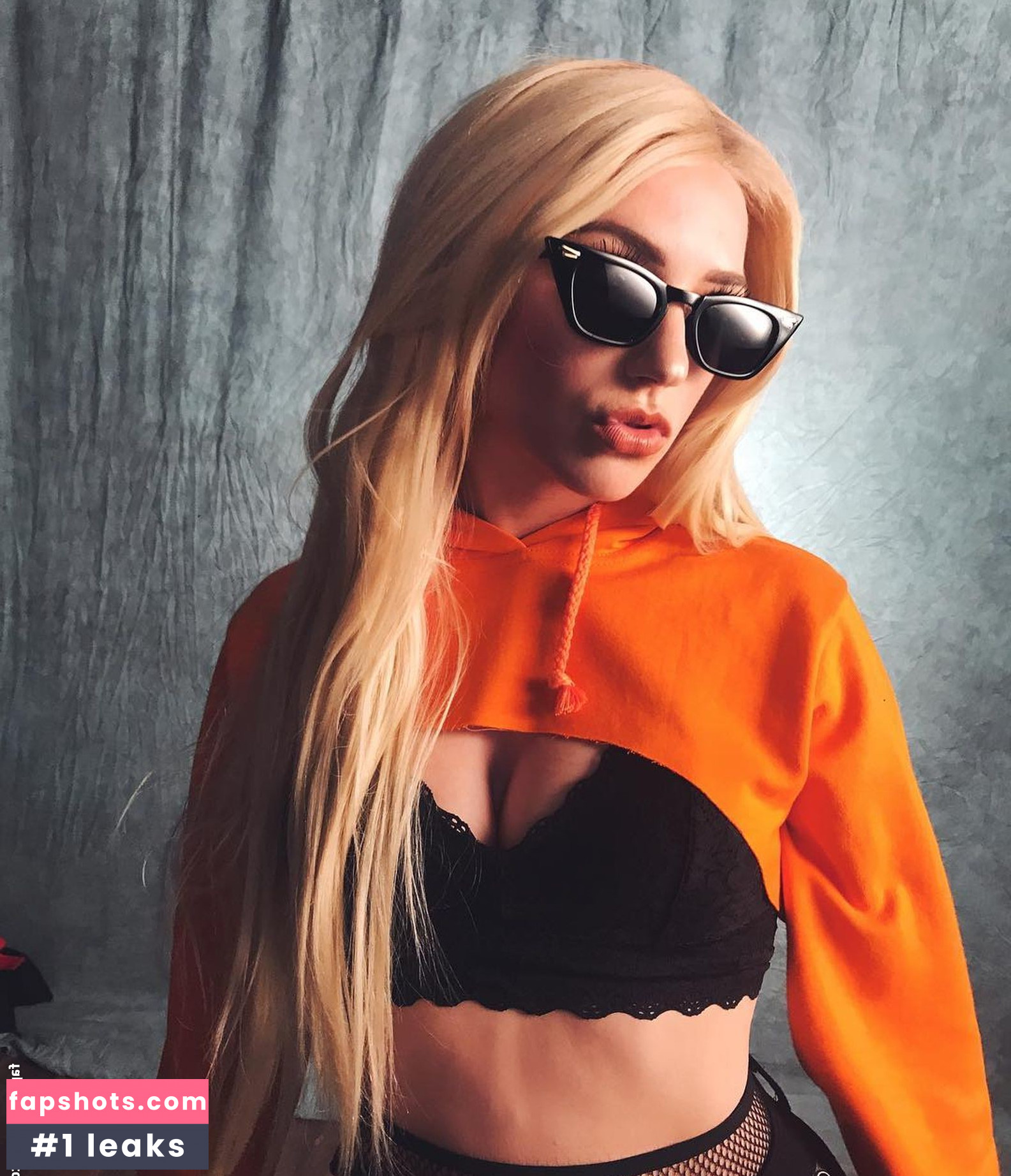 Courtney Miller gallery photo #460