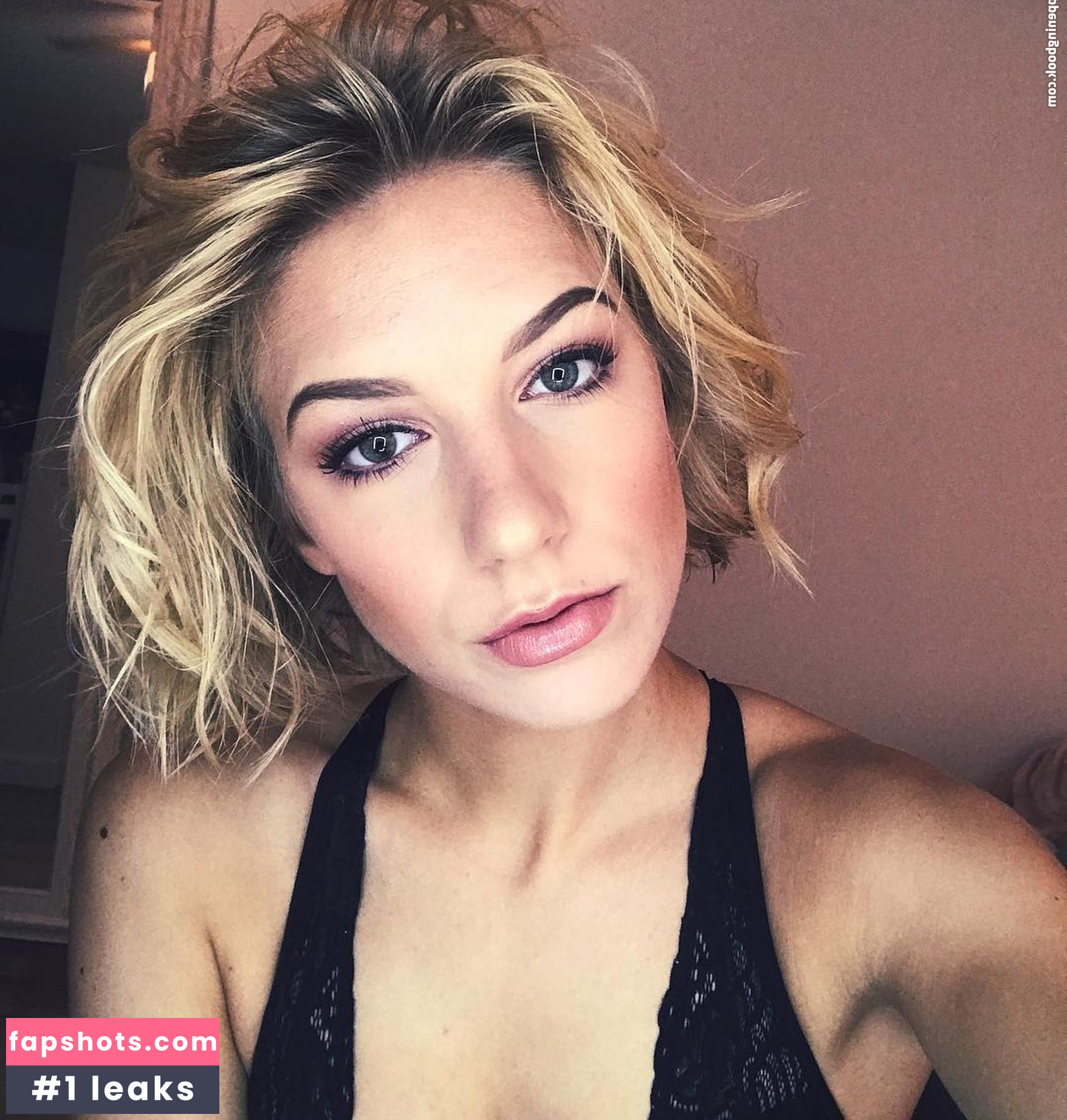 Courtney Miller gallery photo #467