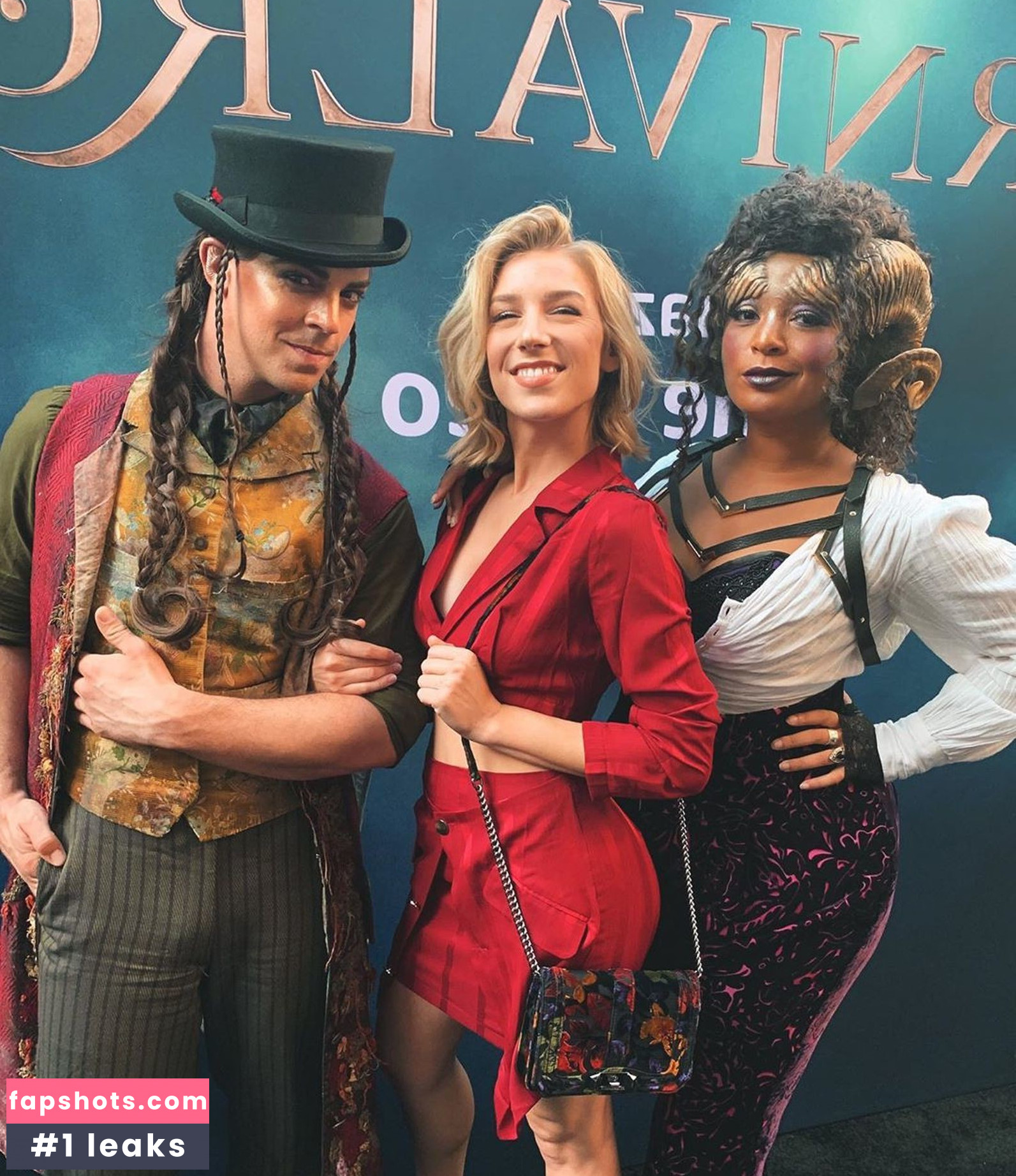 Courtney Miller gallery photo #471