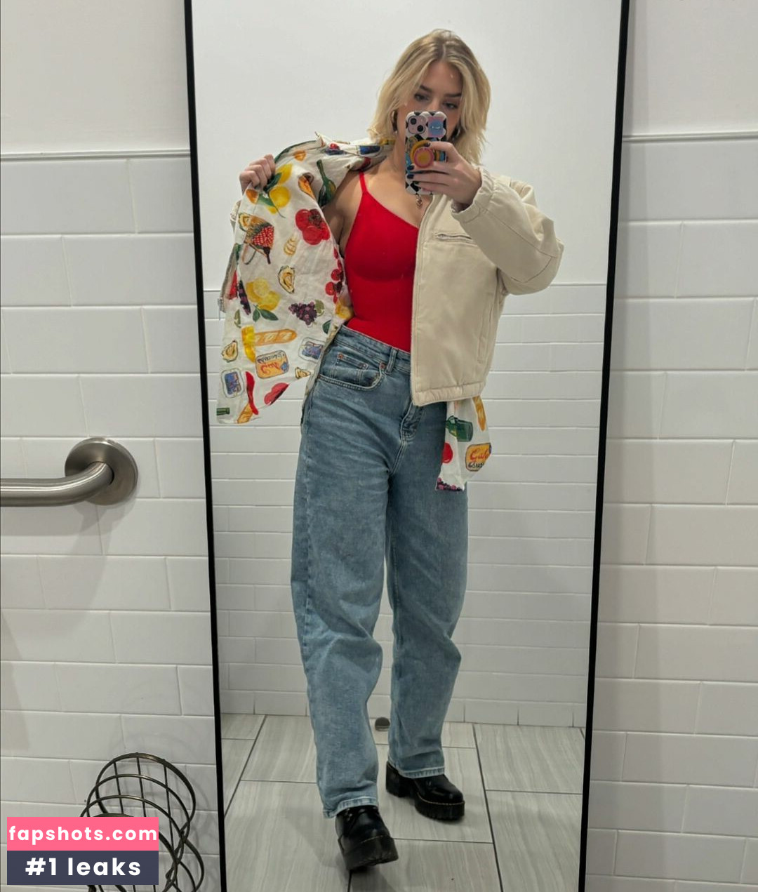 Courtney Miller gallery photo #52