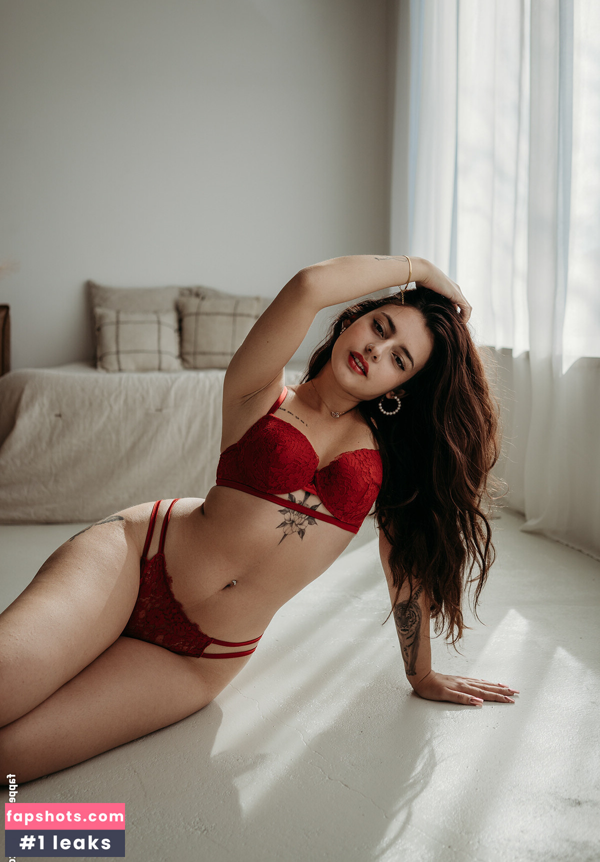 Courtney Miller gallery photo #85