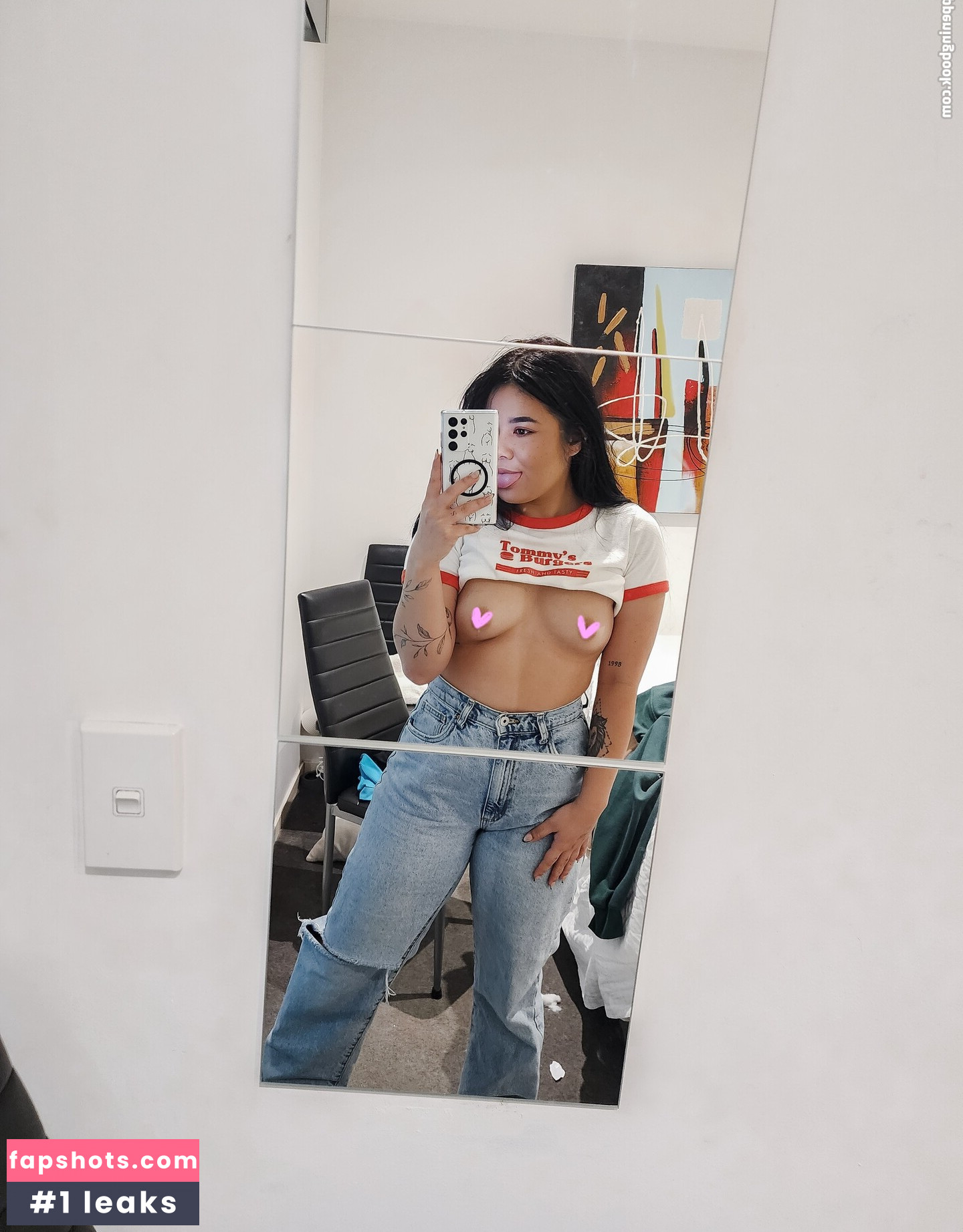 Courtney gallery photo #12