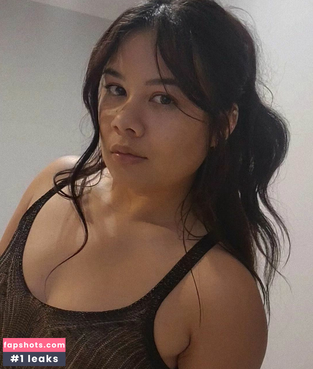 Courtney gallery photo #13