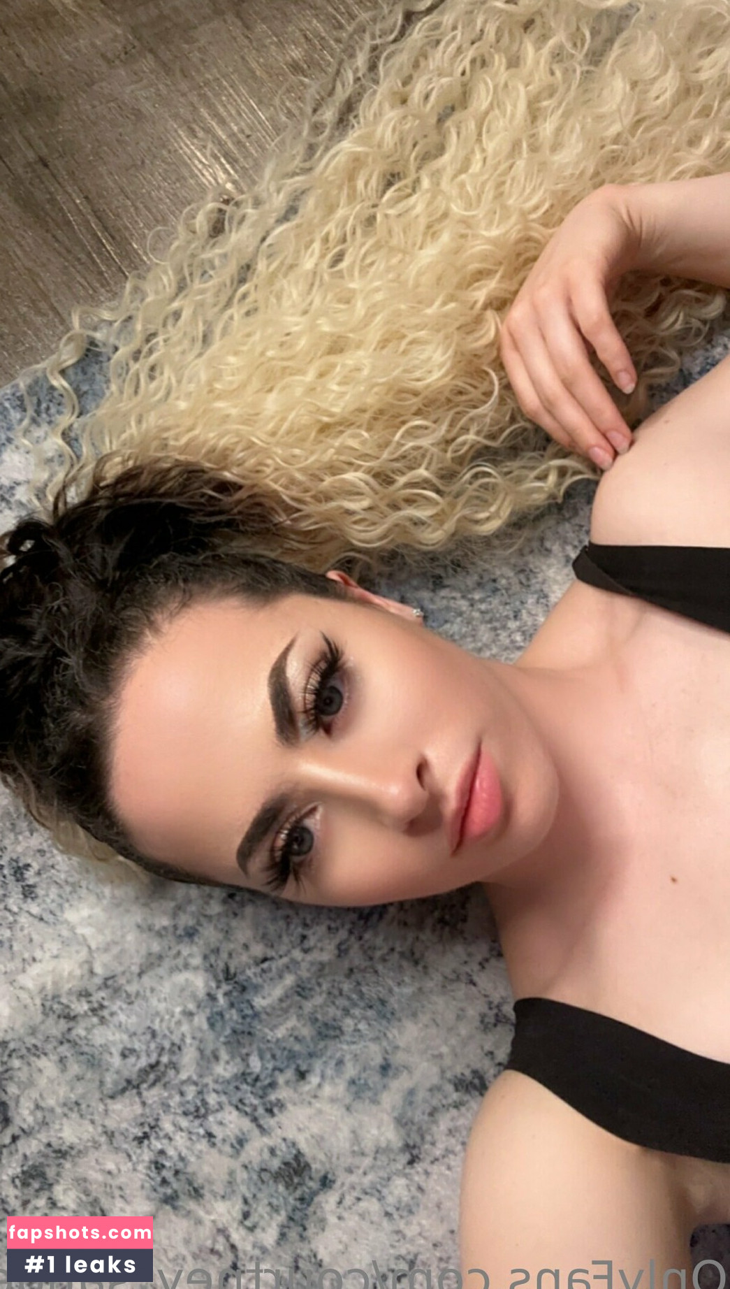 courtney_sanderson gallery photo #13